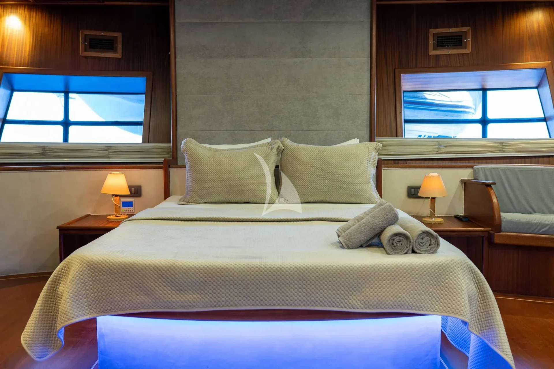 Nevra Queen Charter Yacht