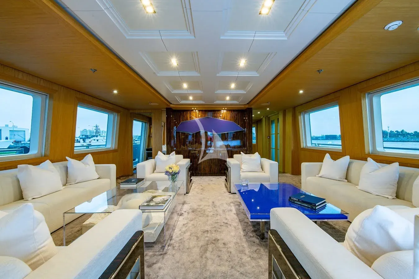 MIZU Charter Yacht