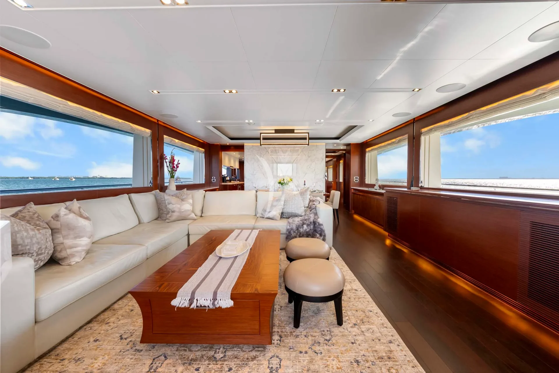 HAPPY HOUR Charter Yacht