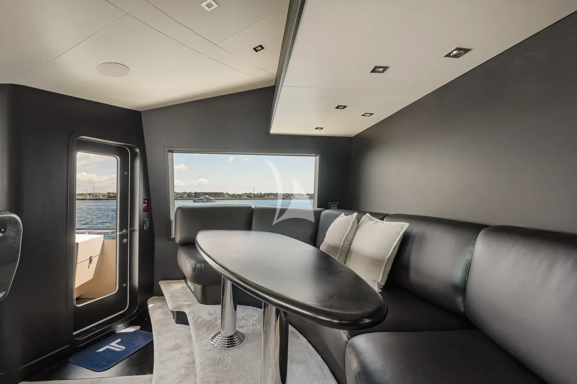 TANZANITE Charter Yacht
