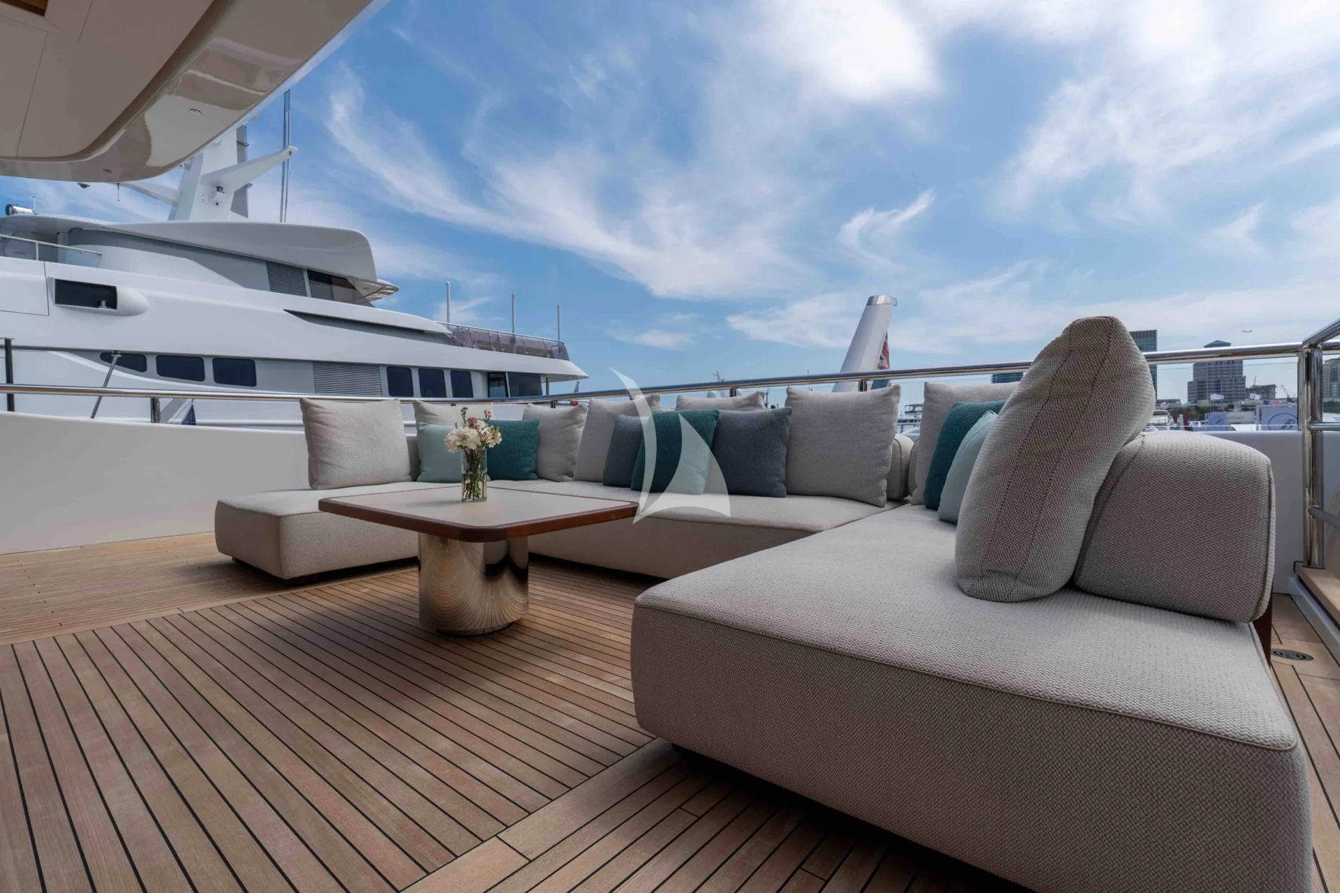 MINE GAMES Charter Yacht