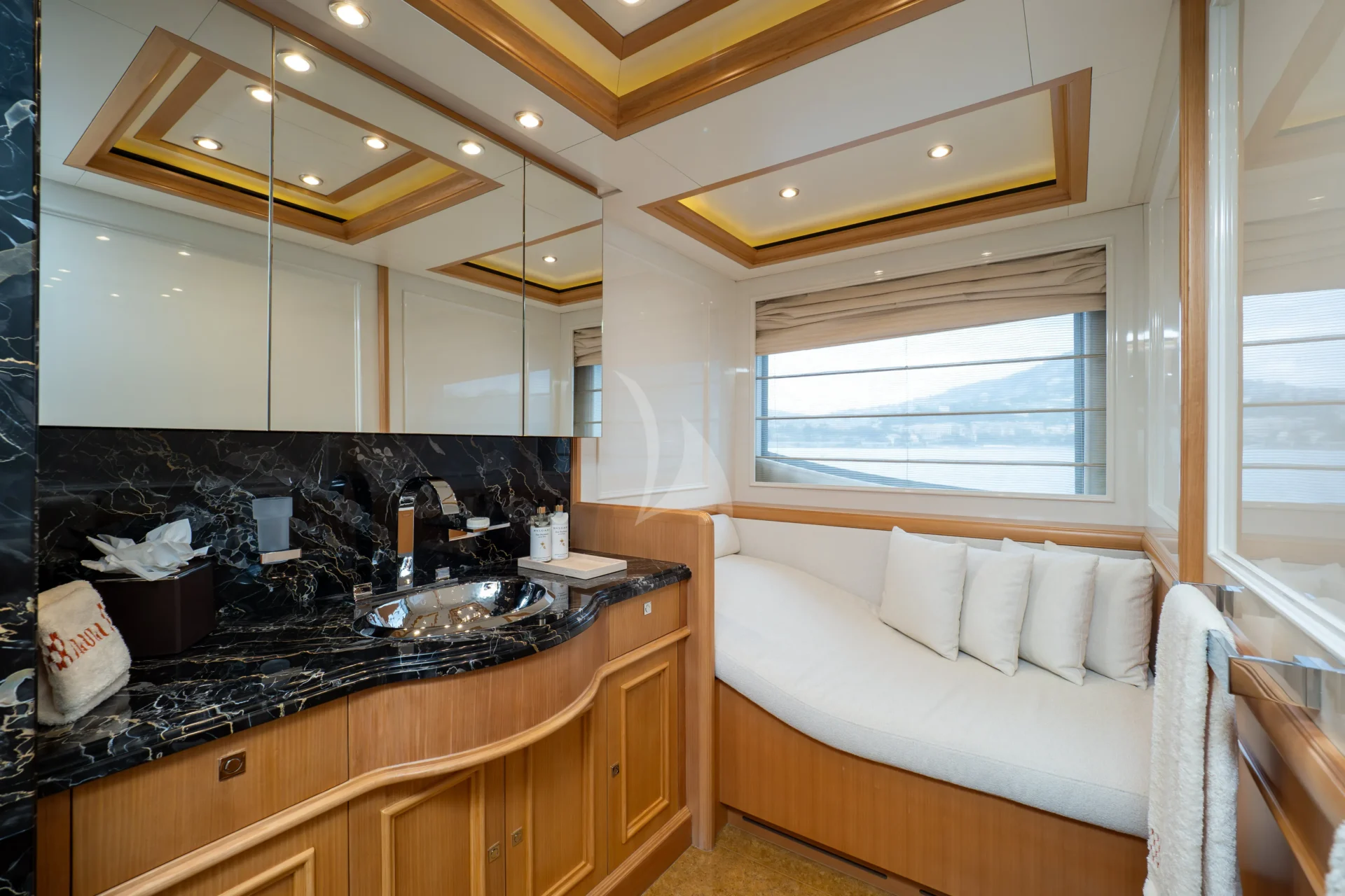 HANA Charter Yacht