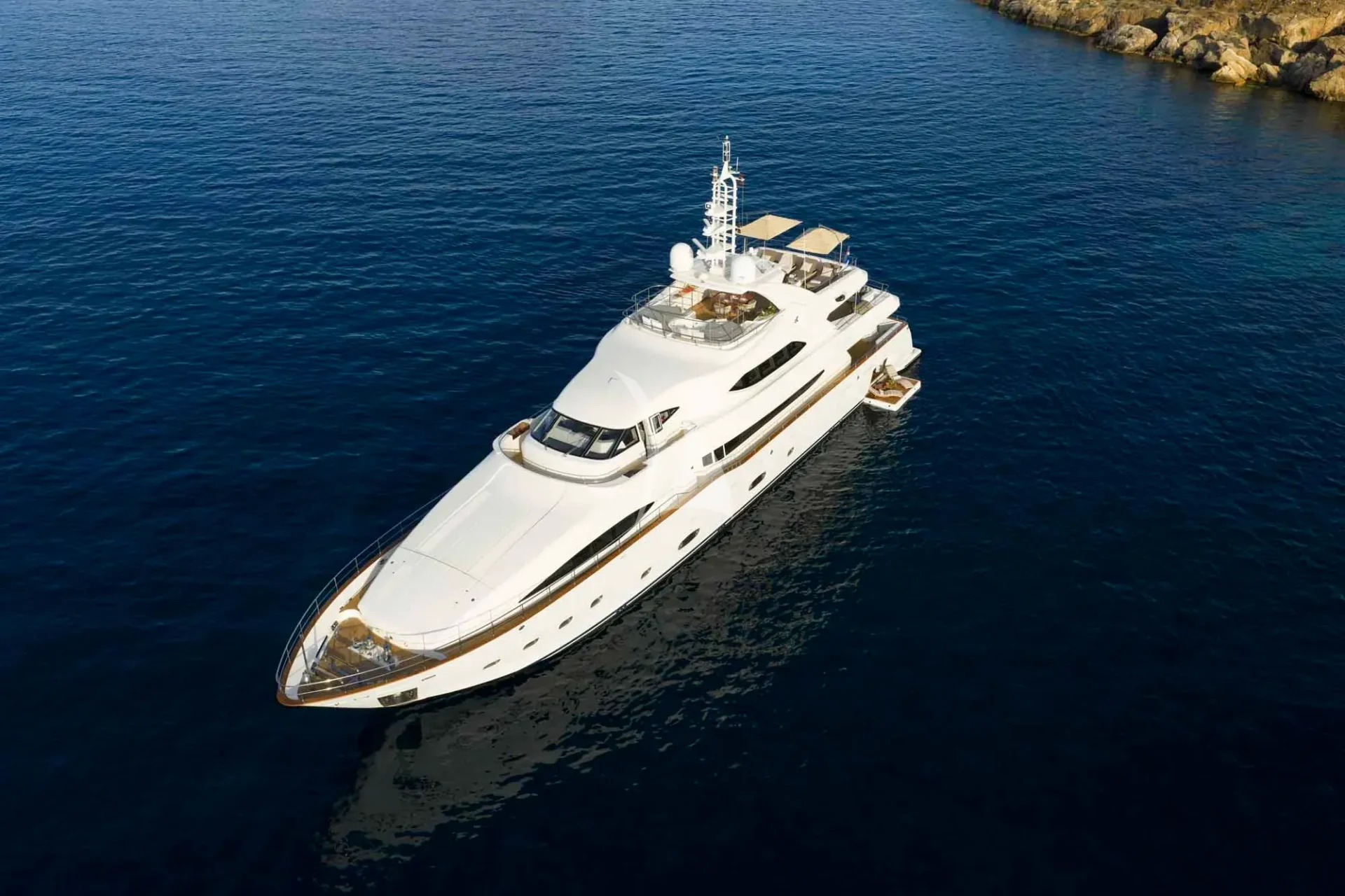 PARADISE Charter Yacht