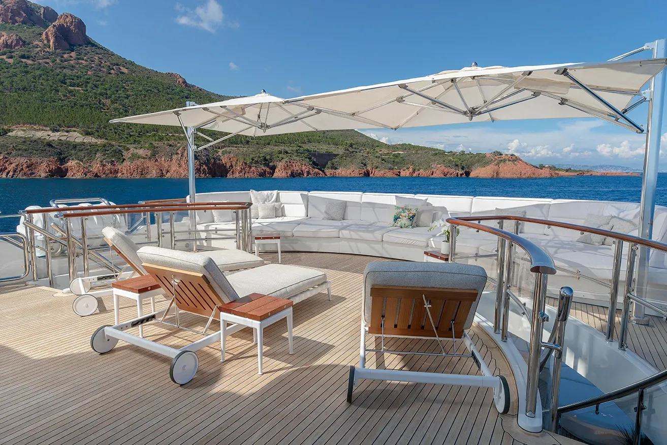 FRIENDSHIP Charter Yacht