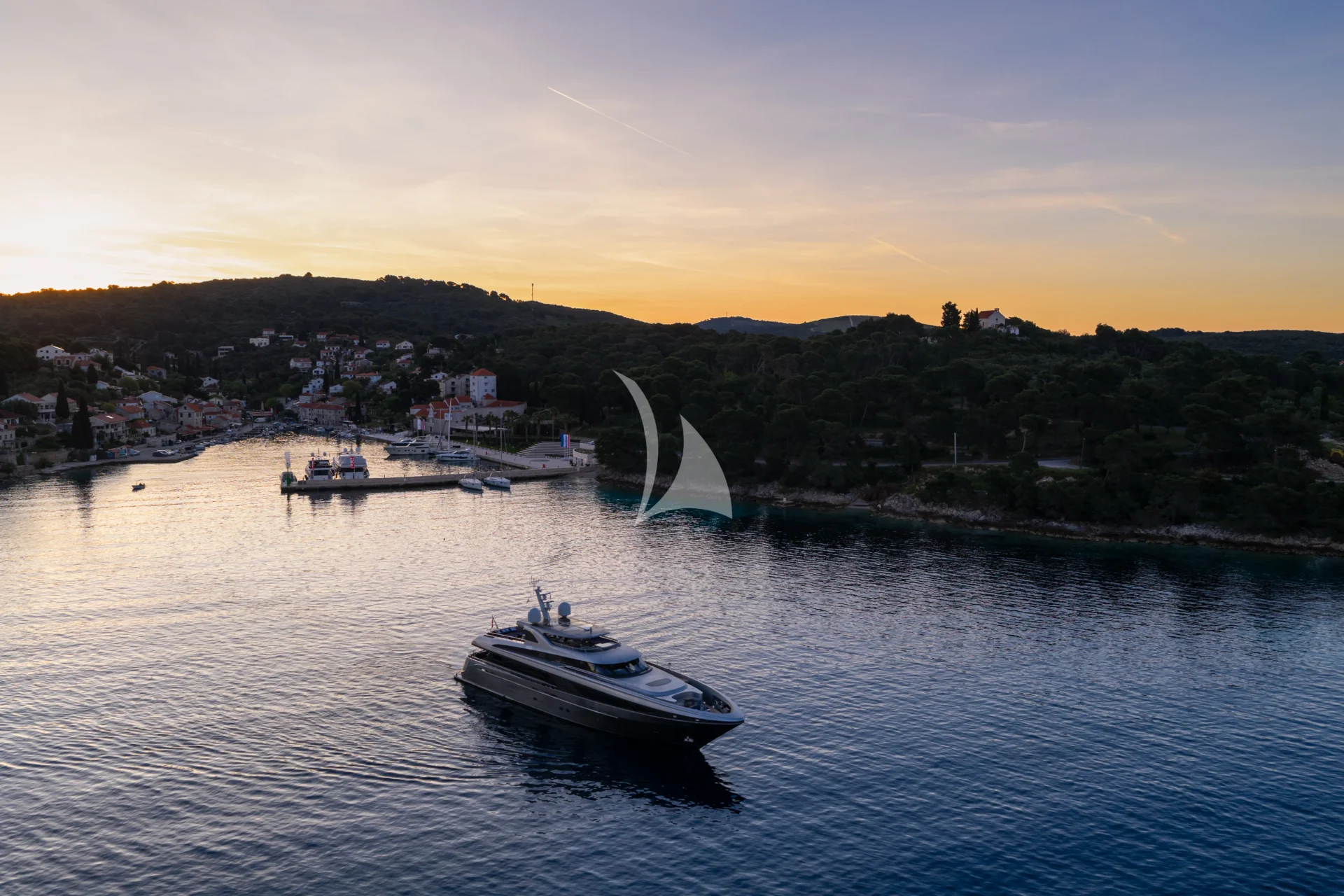 SMOOTH OPERATOR Charter Yacht
