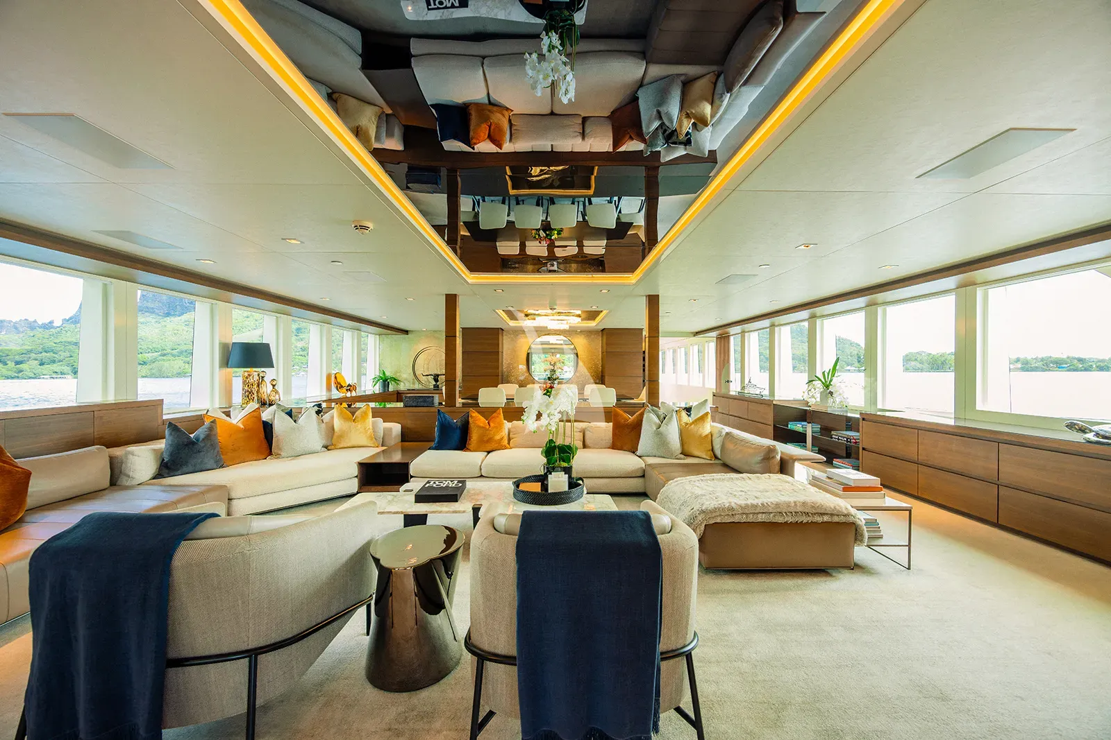BIG SKY Charter Yacht