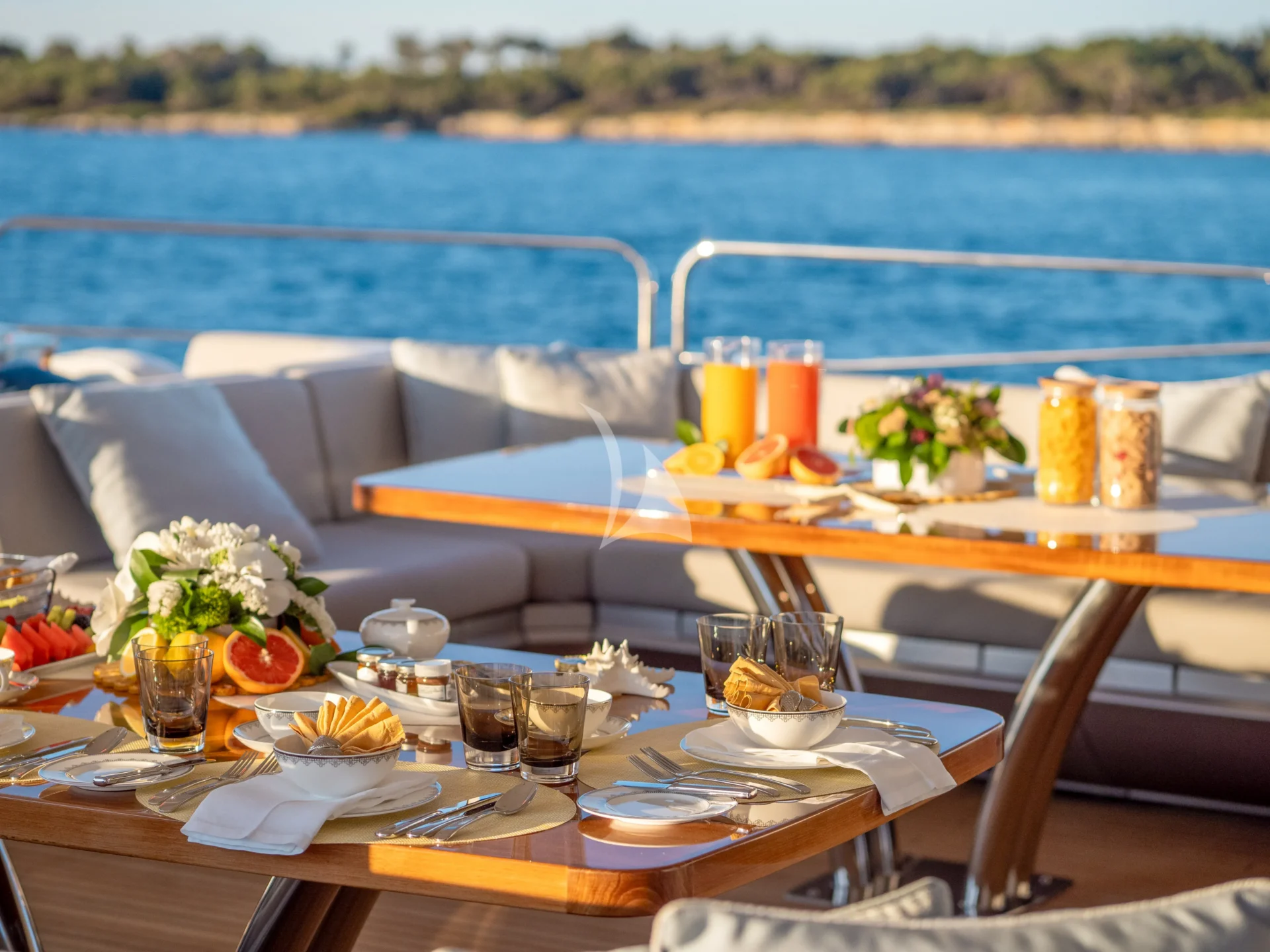 ARADOS Charter Yacht