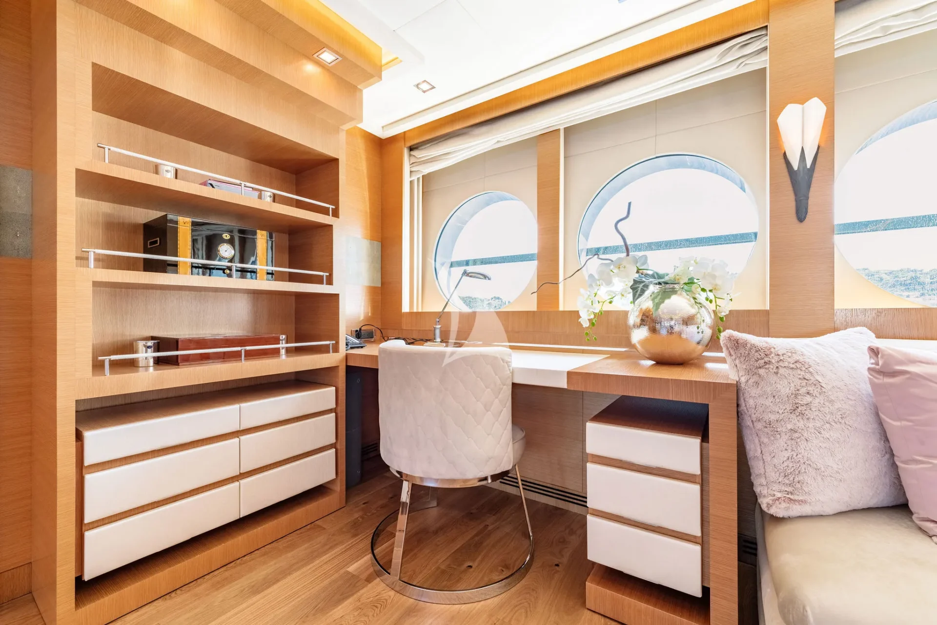 DB9 Charter Yacht