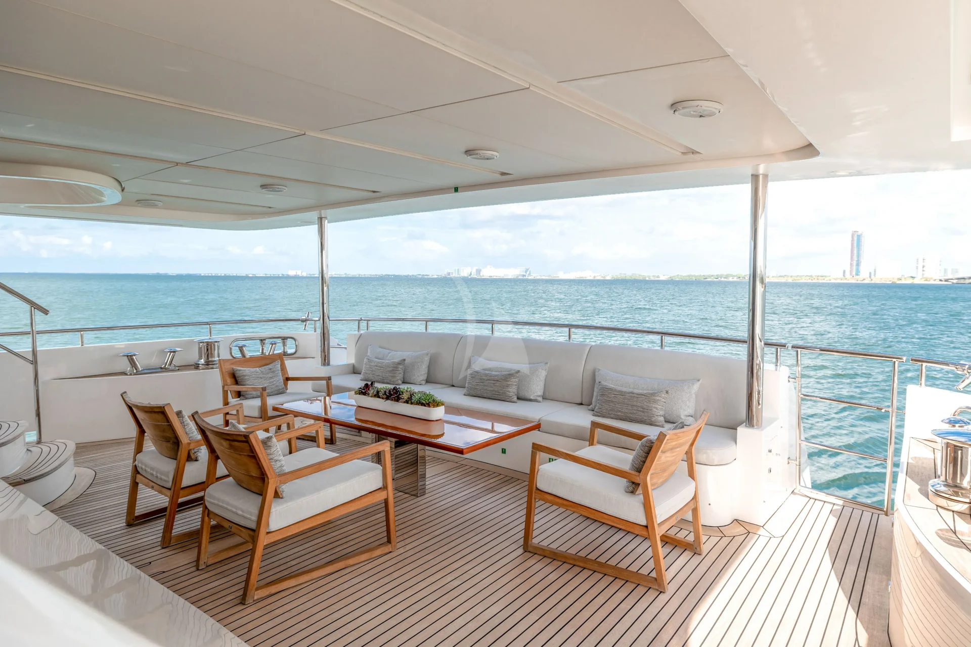PATIENCE Charter Yacht