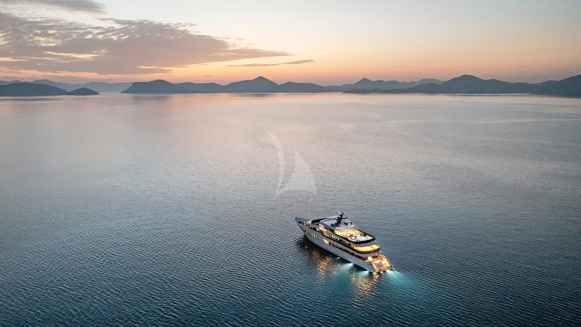 BLACK SWAN Charter Yacht
