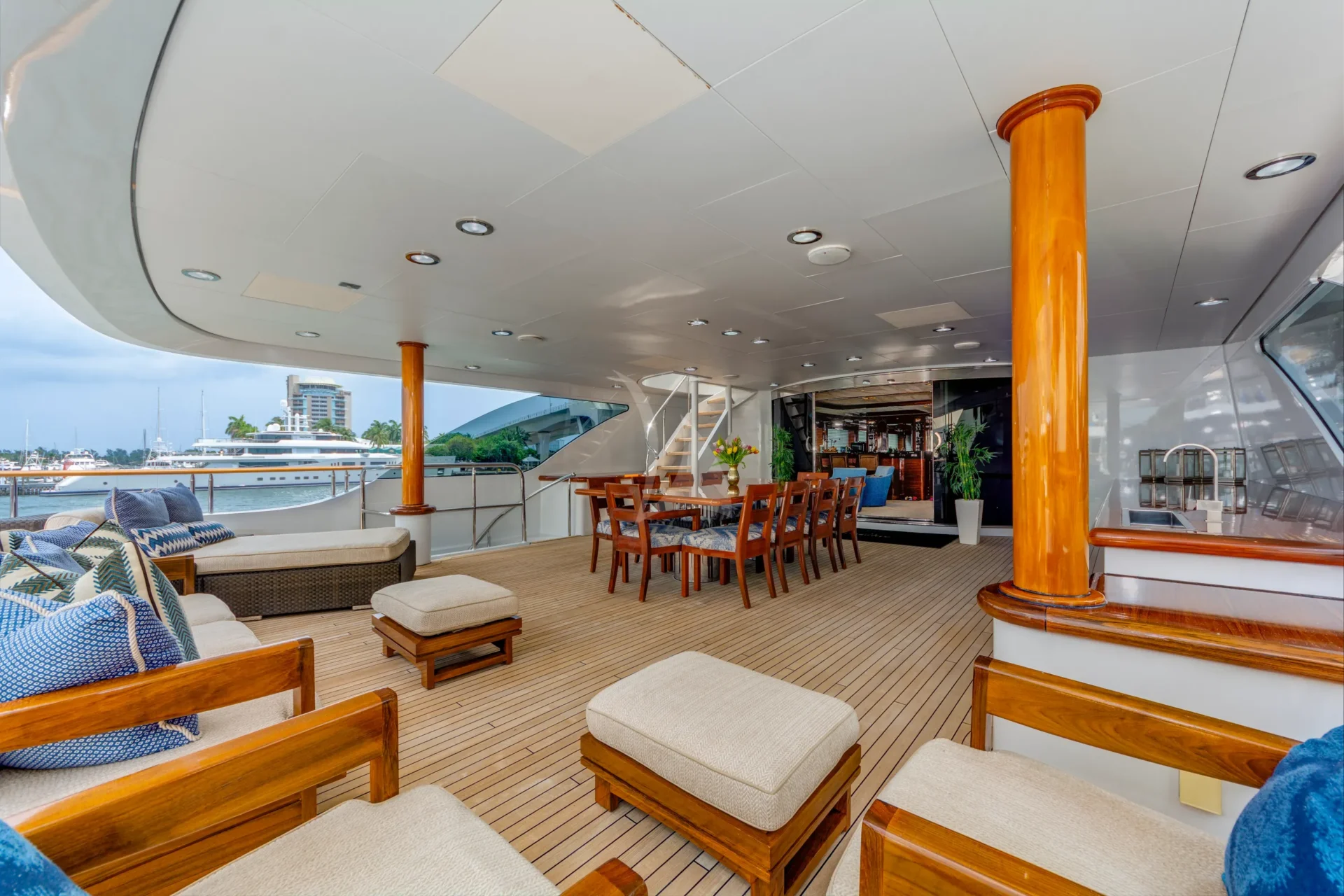 ASPEN ALTERNATIVE Charter Yacht