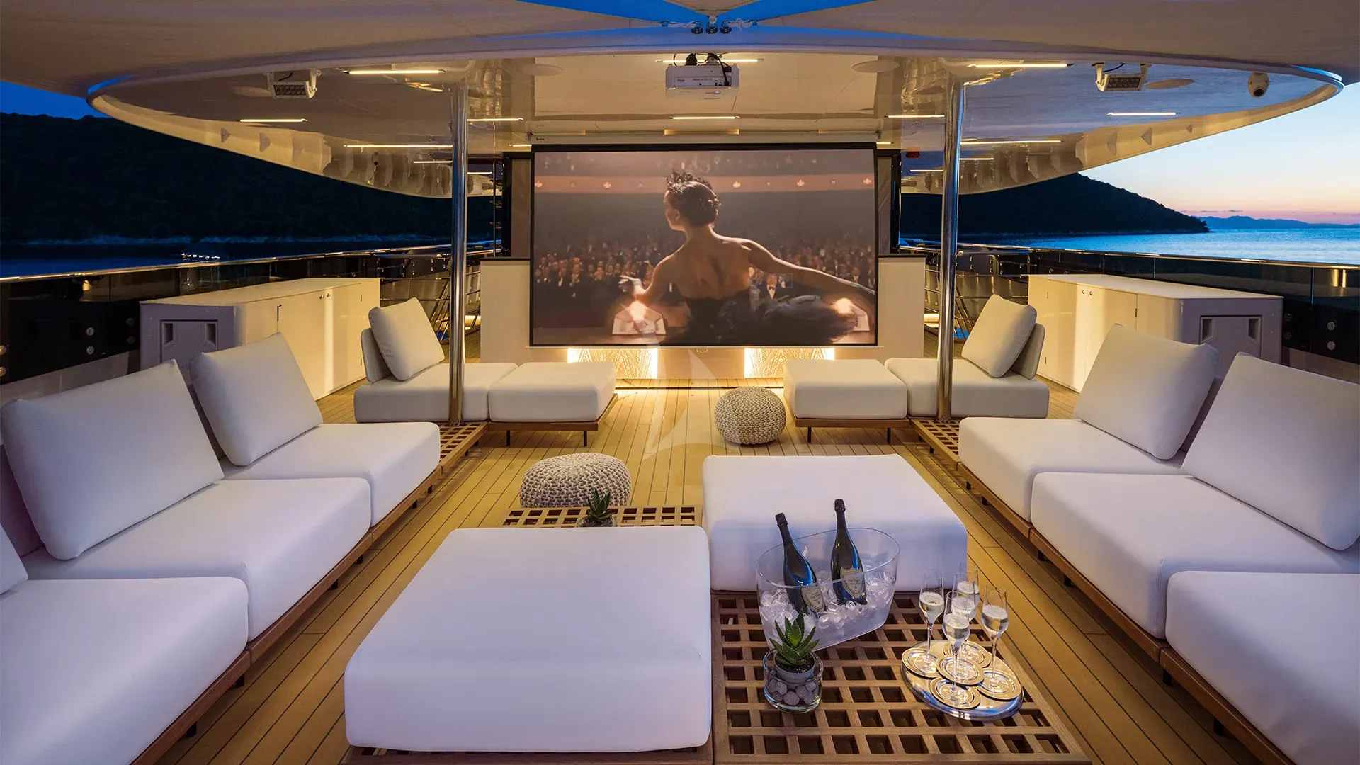 BLACK SWAN Charter Yacht