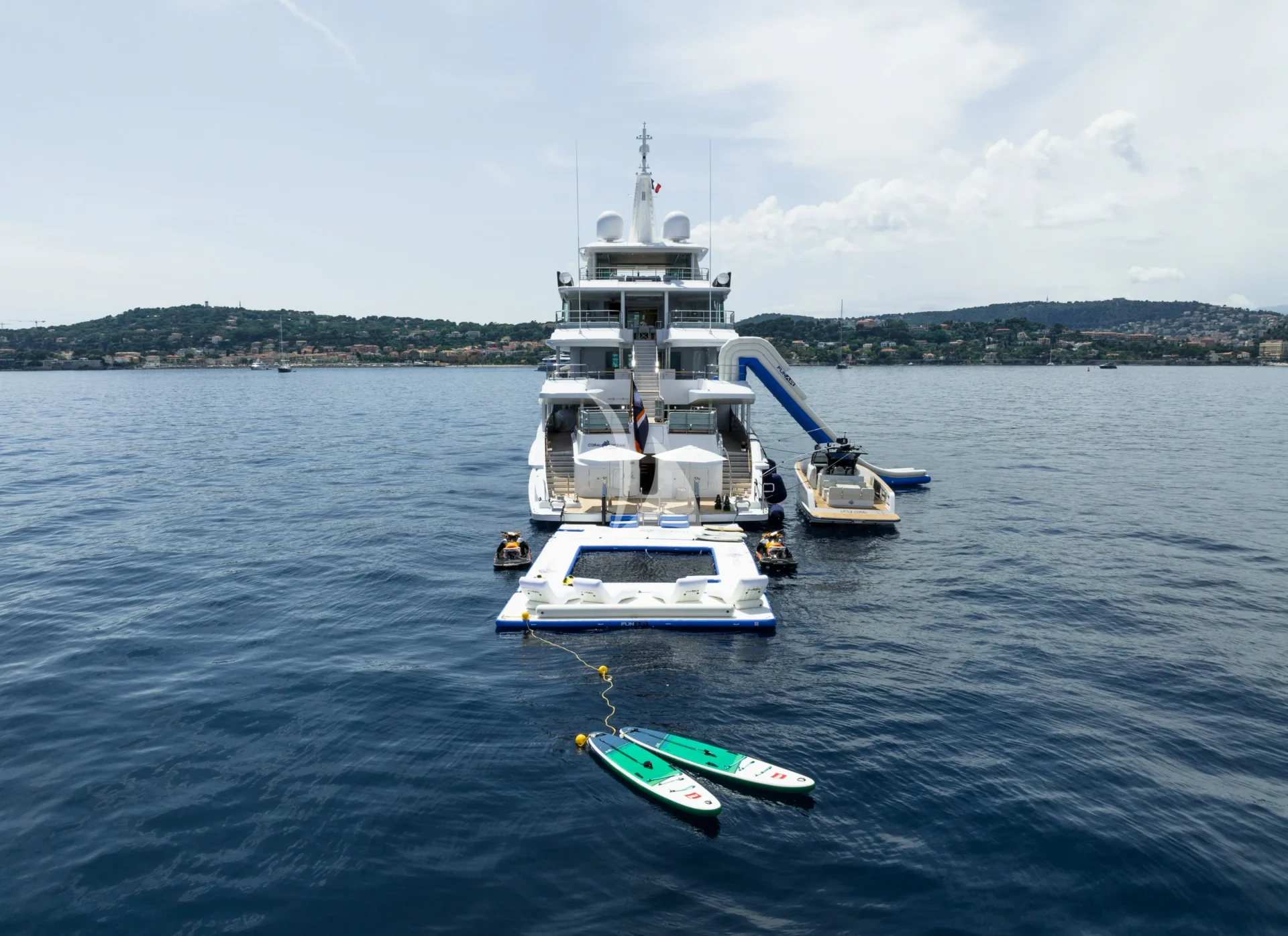 CORAL OCEAN Charter Yacht