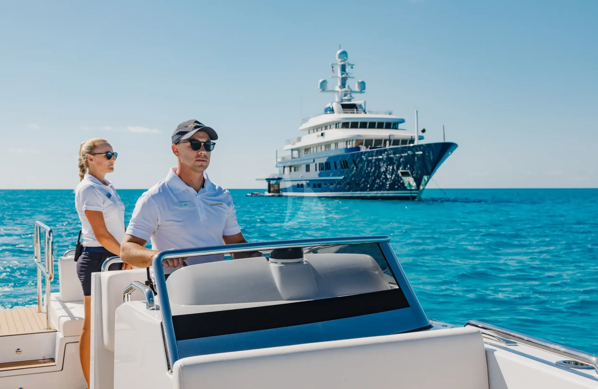 HUNTRESS Charter Yacht