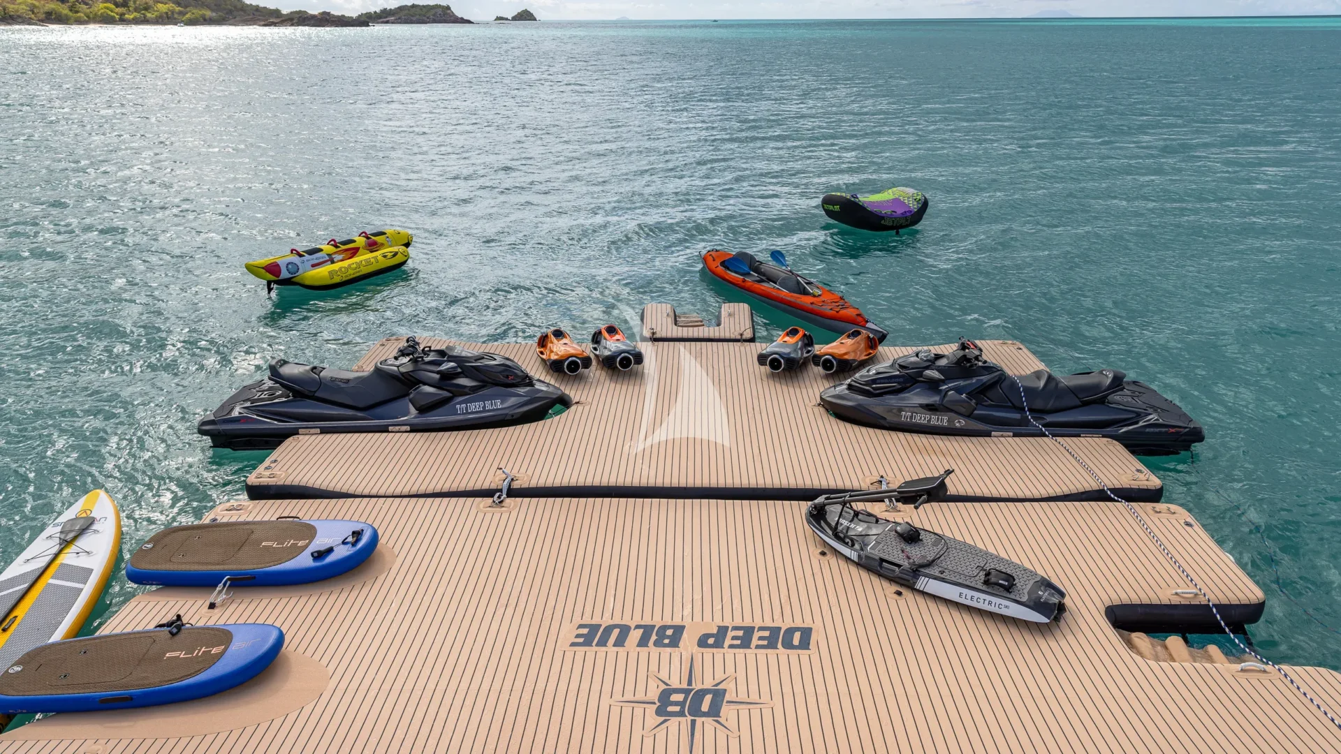 DEEP BLUE Charter Yacht