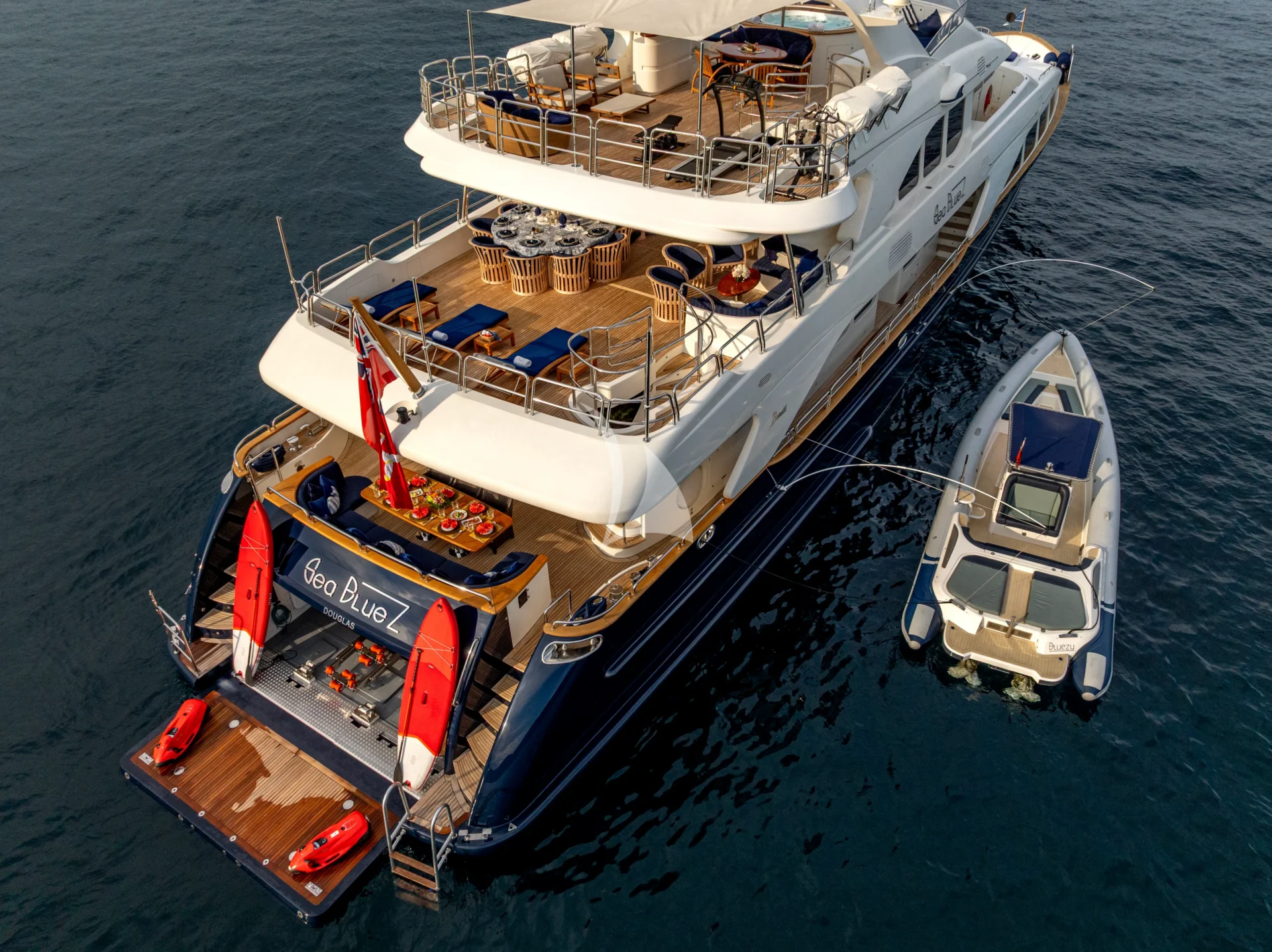 SEA BLUEZ Charter Yacht