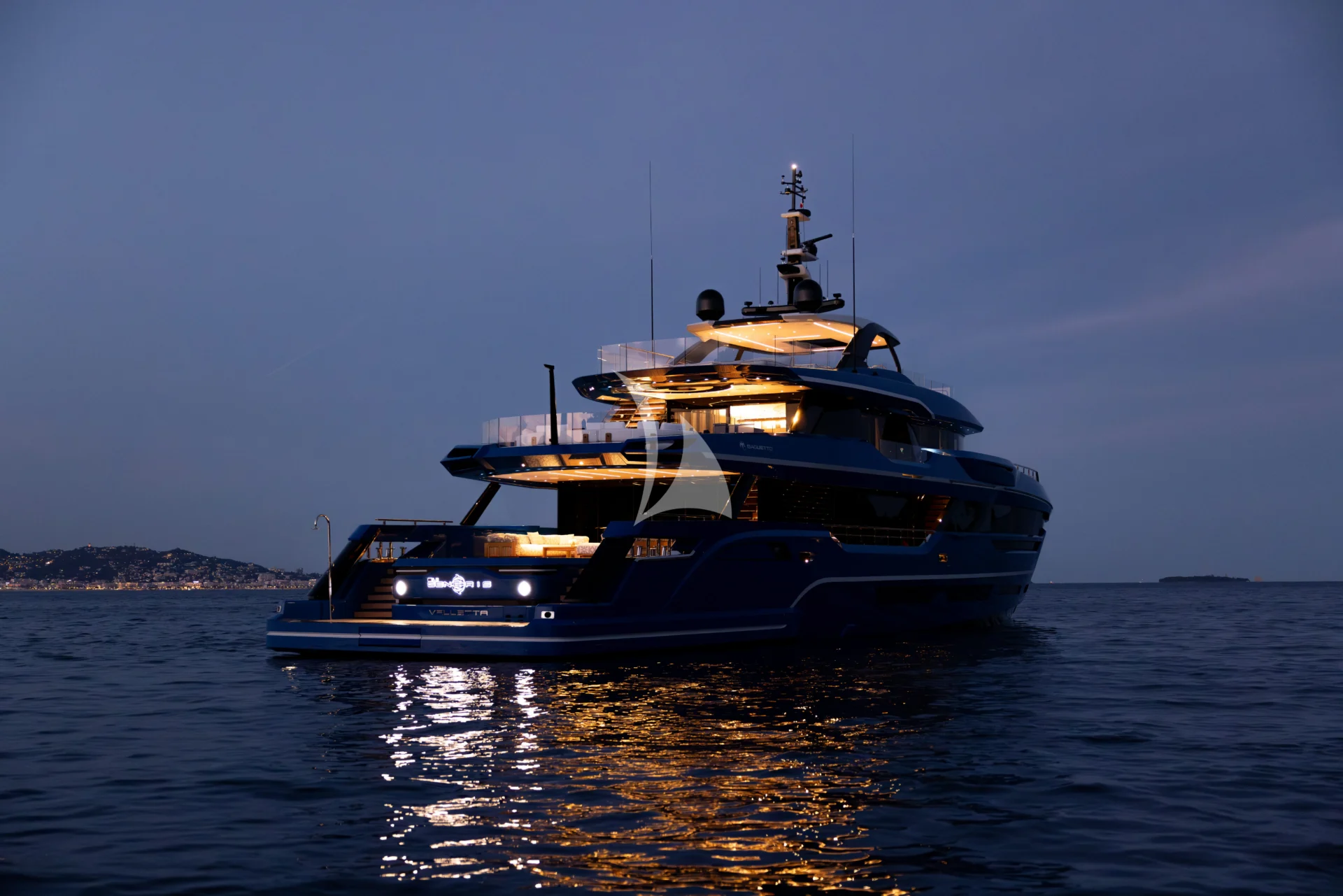 SUI GENERIS Charter Yacht
