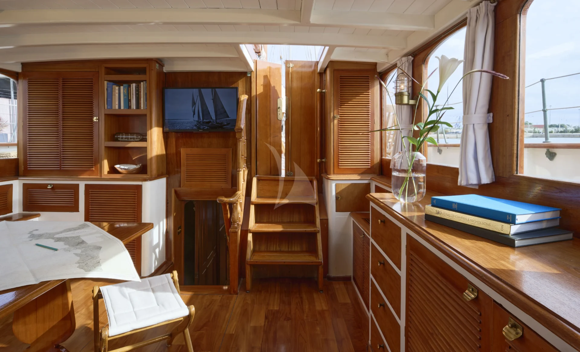 Black Swan Charter Yacht