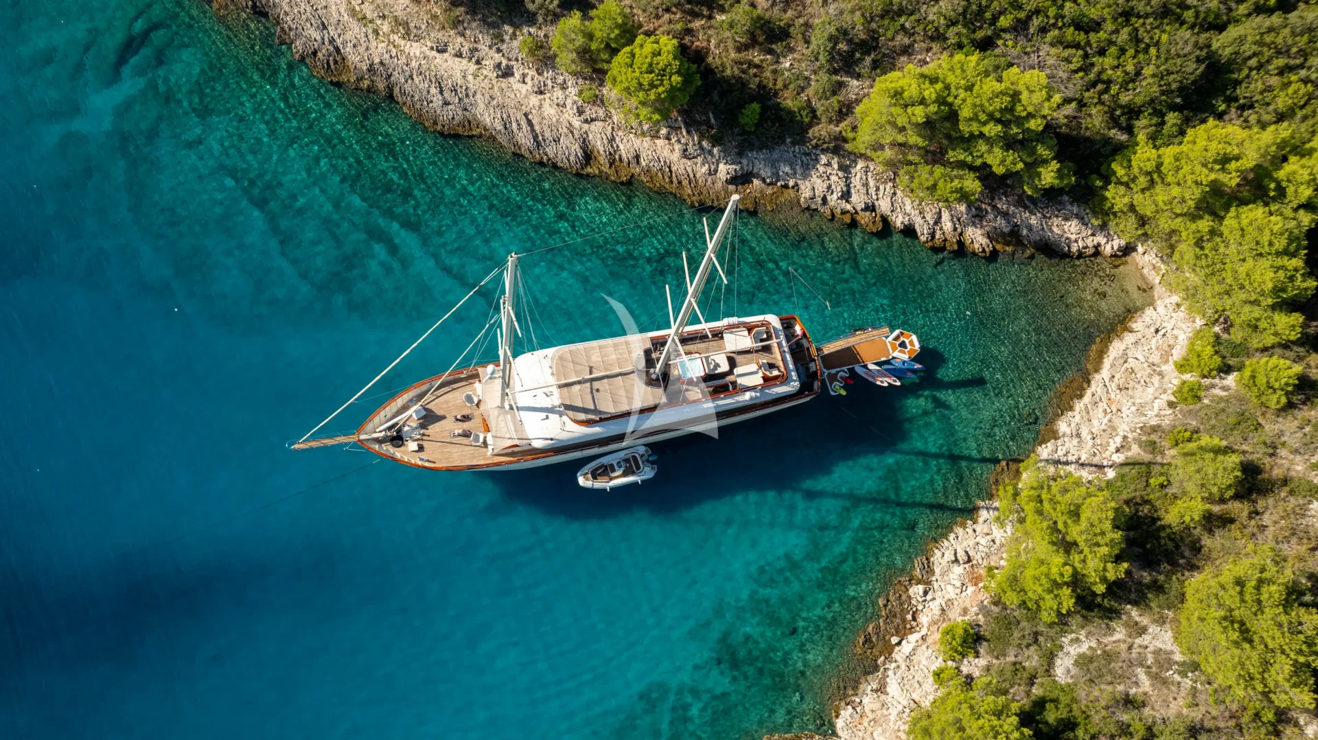 SON DE MAR Charter Yacht