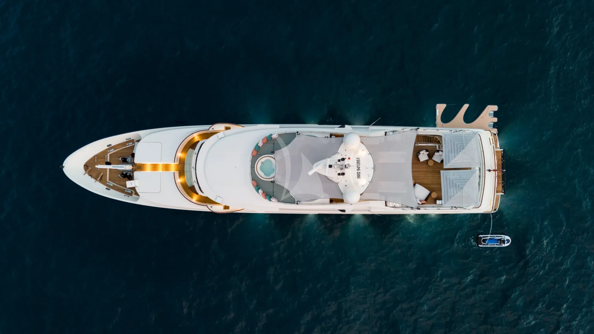 HANA Charter Yacht