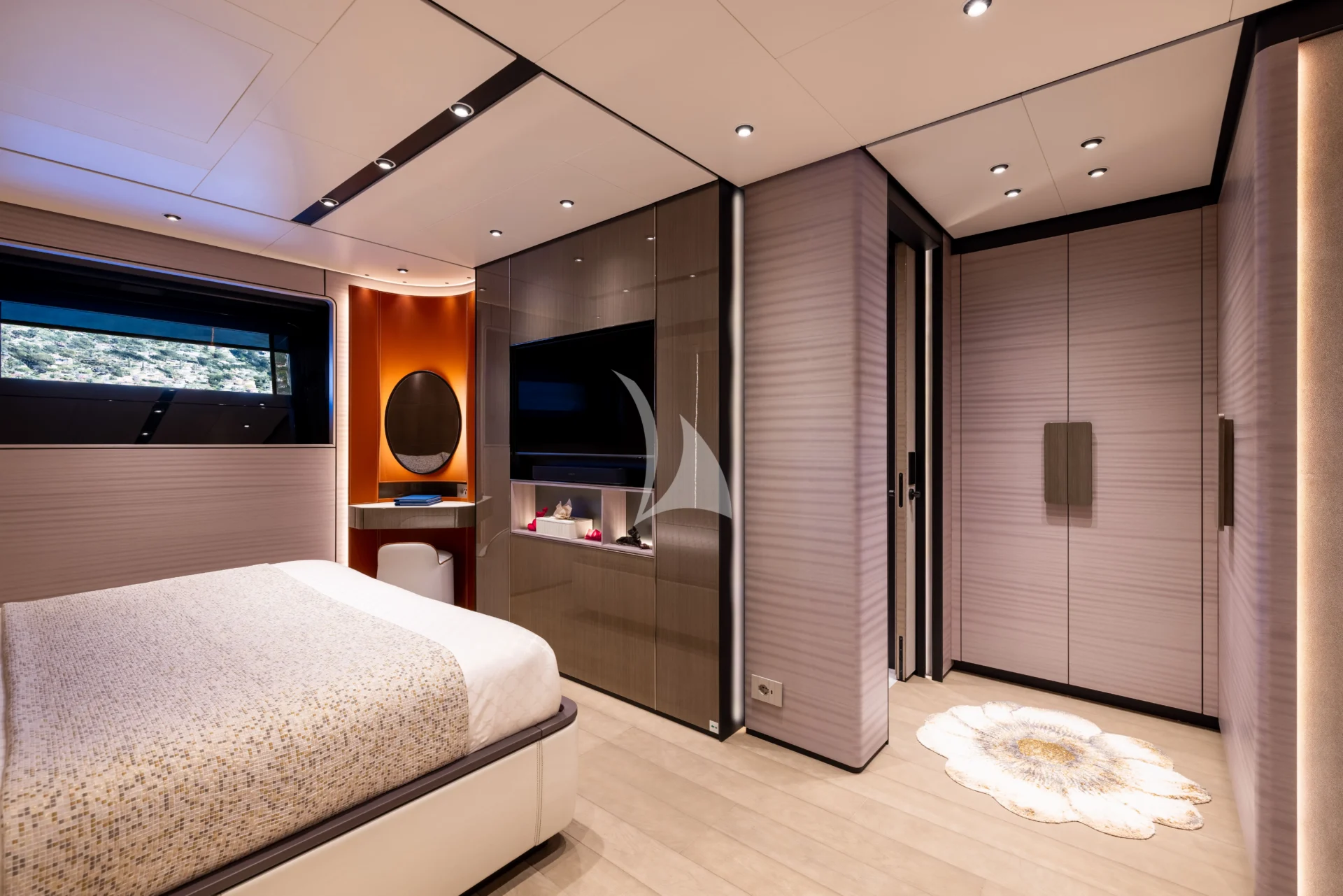 SUI GENERIS Charter Yacht
