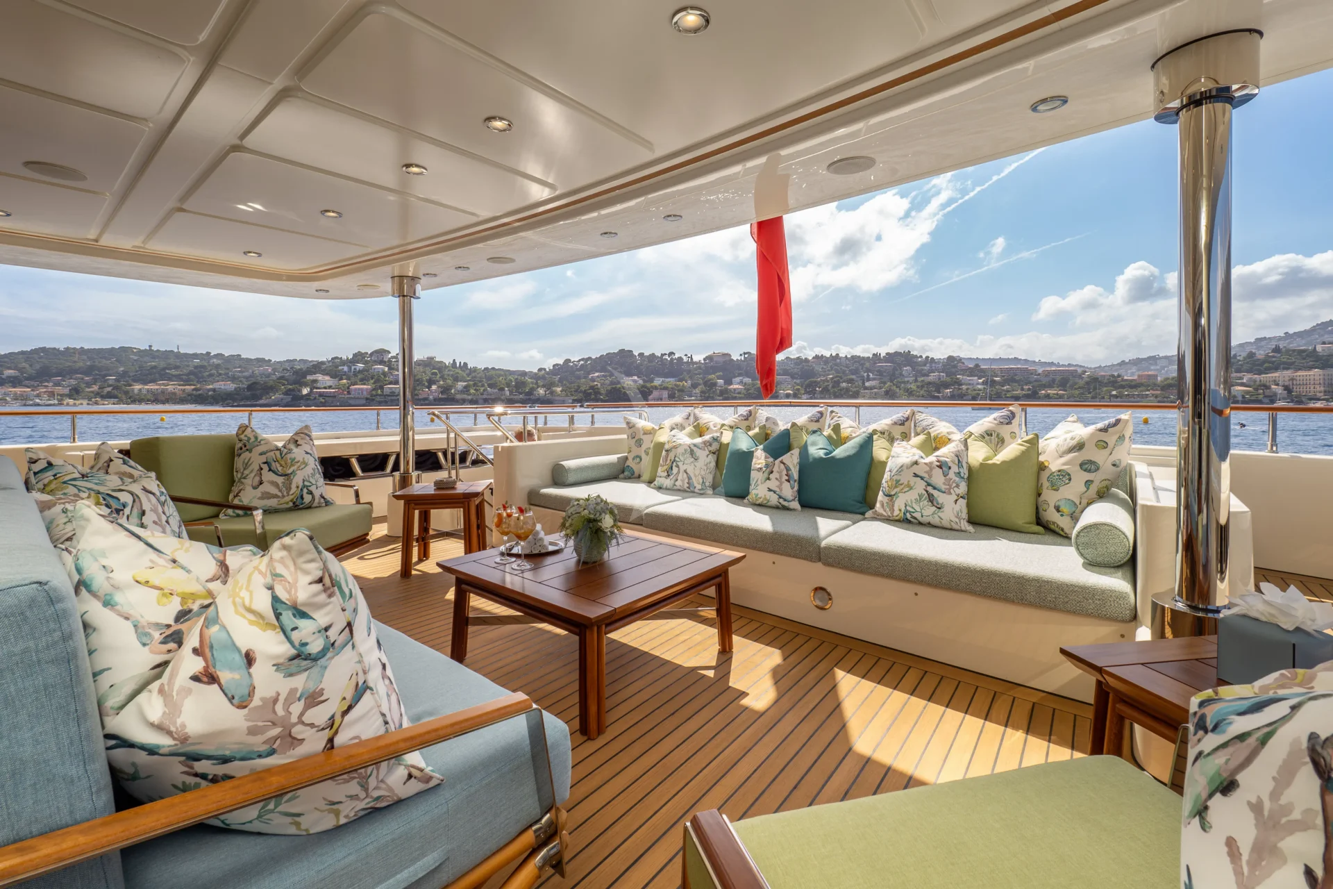 HANA Charter Yacht