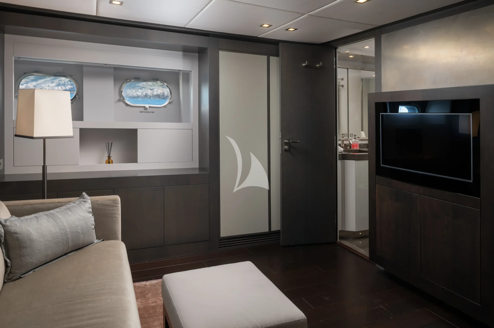 SMOOTH OPERATOR Charter Yacht
