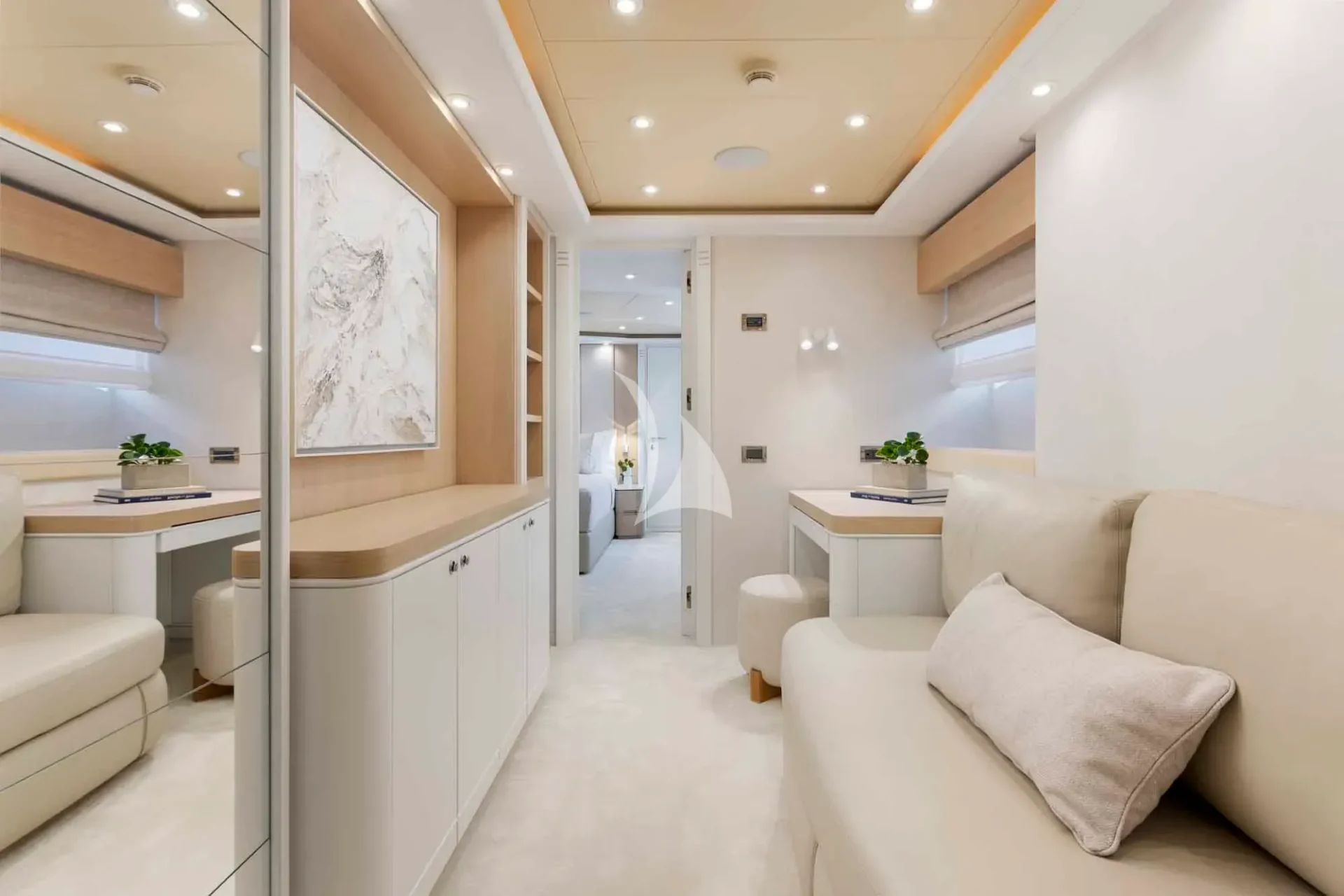 PARADISE Charter Yacht