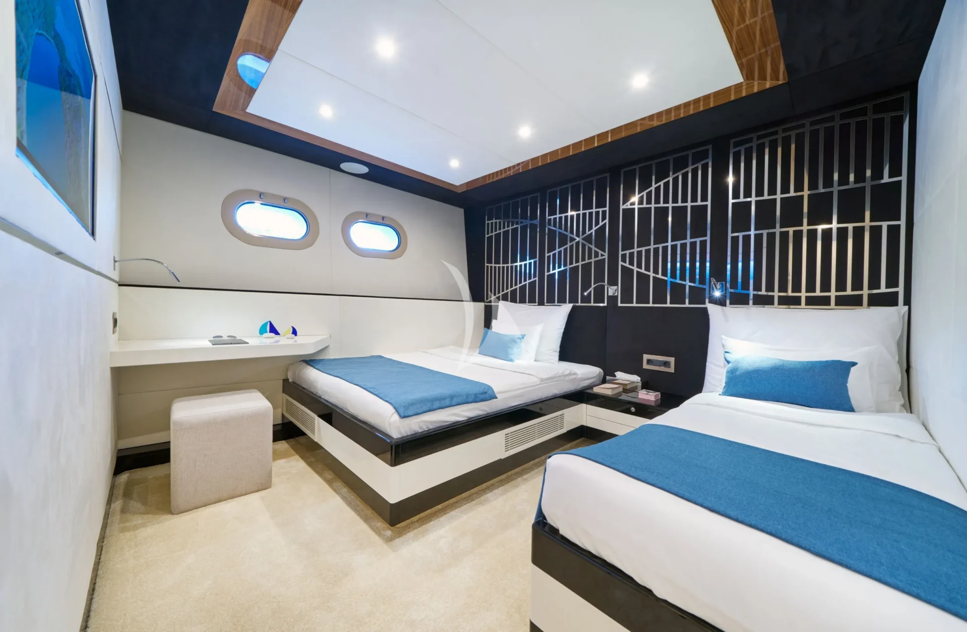 ACAPELLA Charter Yacht