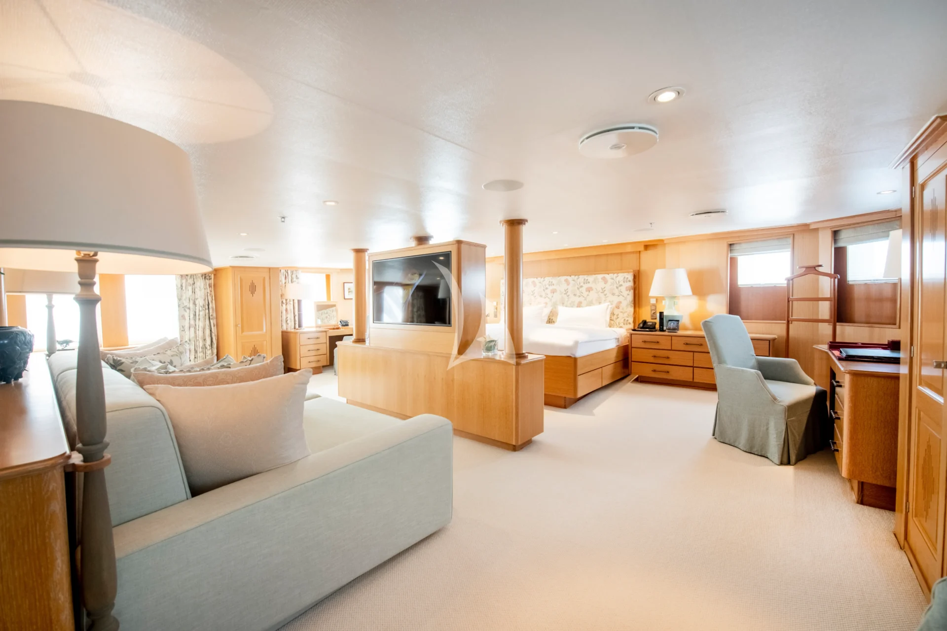 ARCTIC Charter Yacht