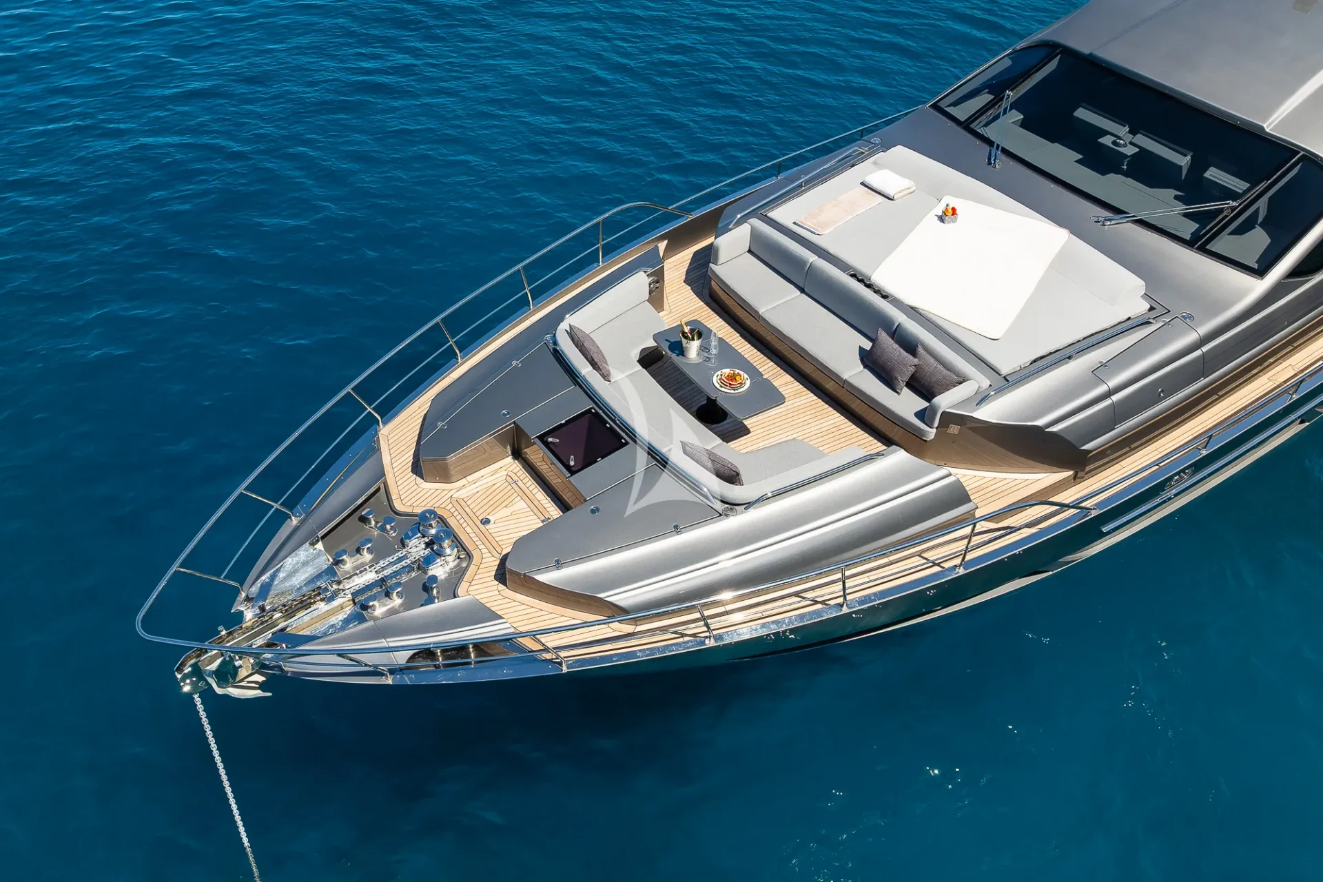 EL MACANN Charter Yacht