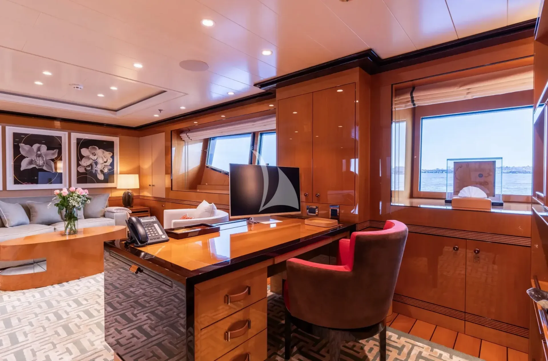 DEEP BLUE Charter Yacht