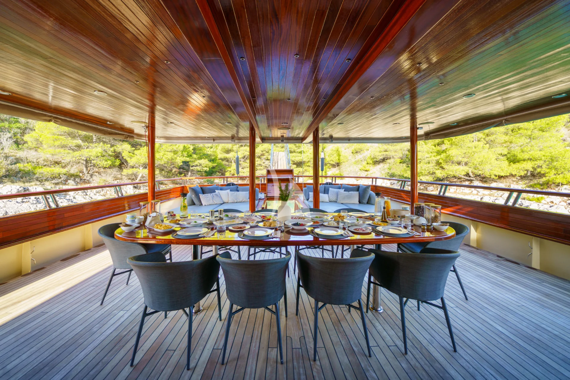 SON DE MAR Charter Yacht