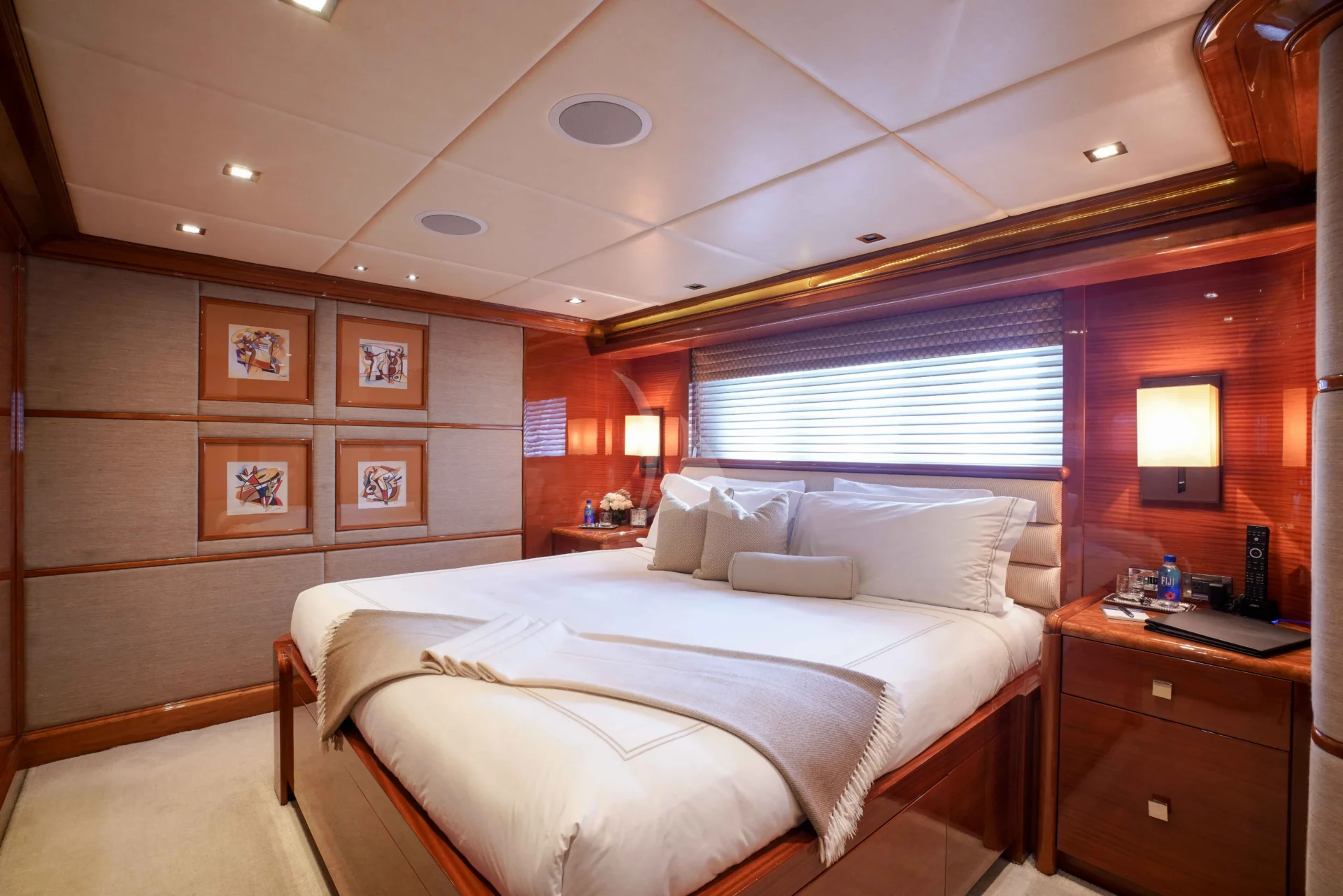 ASPEN ALTERNATIVE Charter Yacht