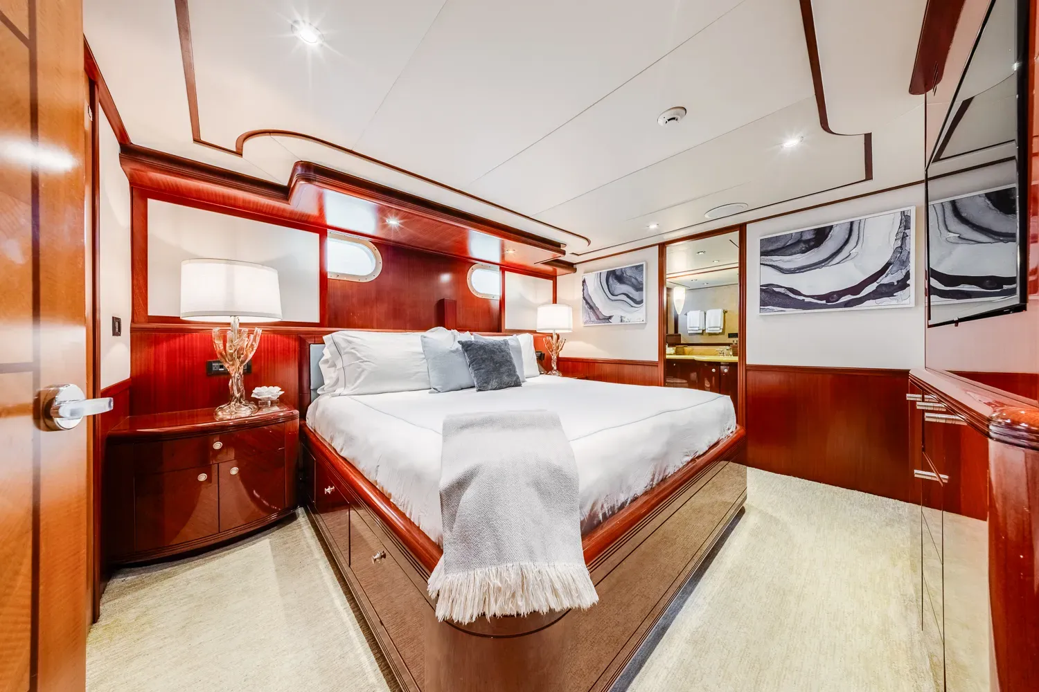 Just Enough Charter Yacht