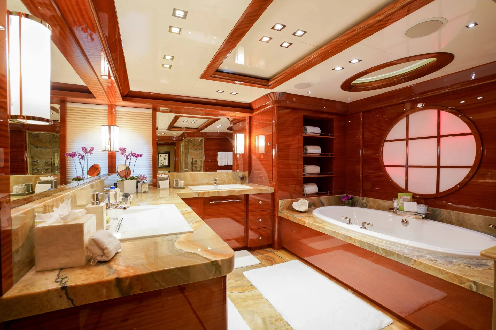 ASPEN ALTERNATIVE Charter Yacht