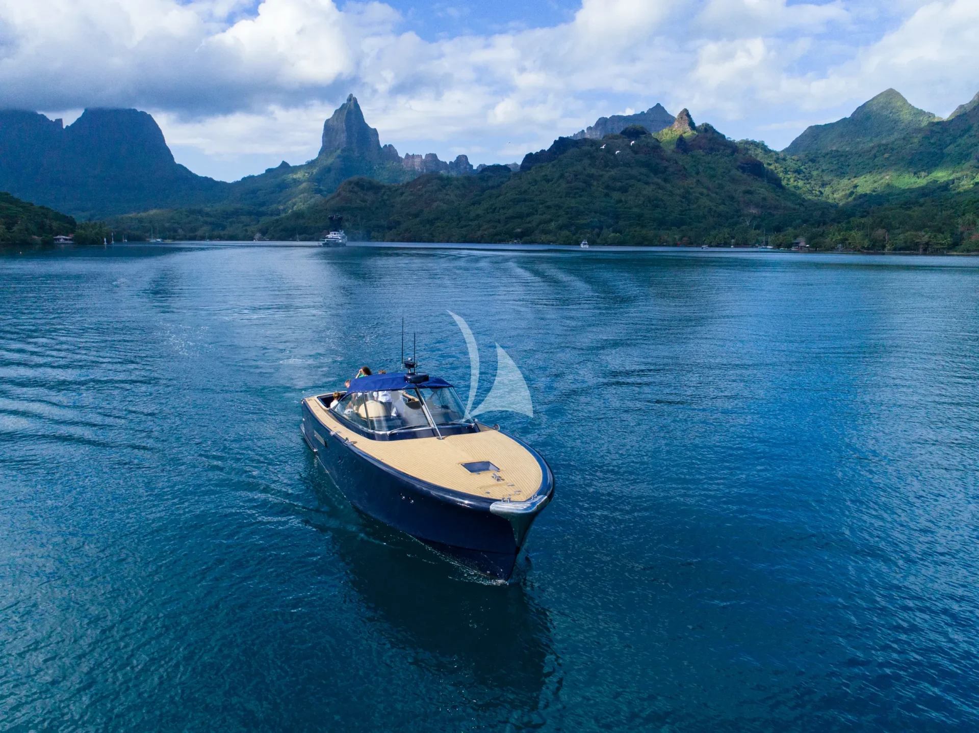 ARCTIC Charter Yacht