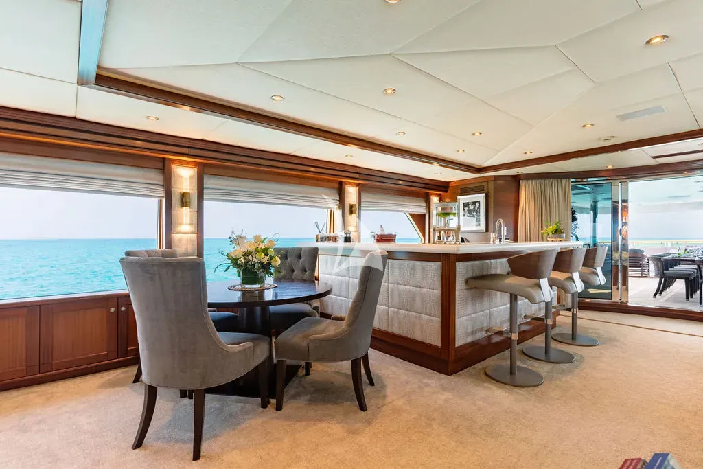 OCEAN CLUB Charter Yacht