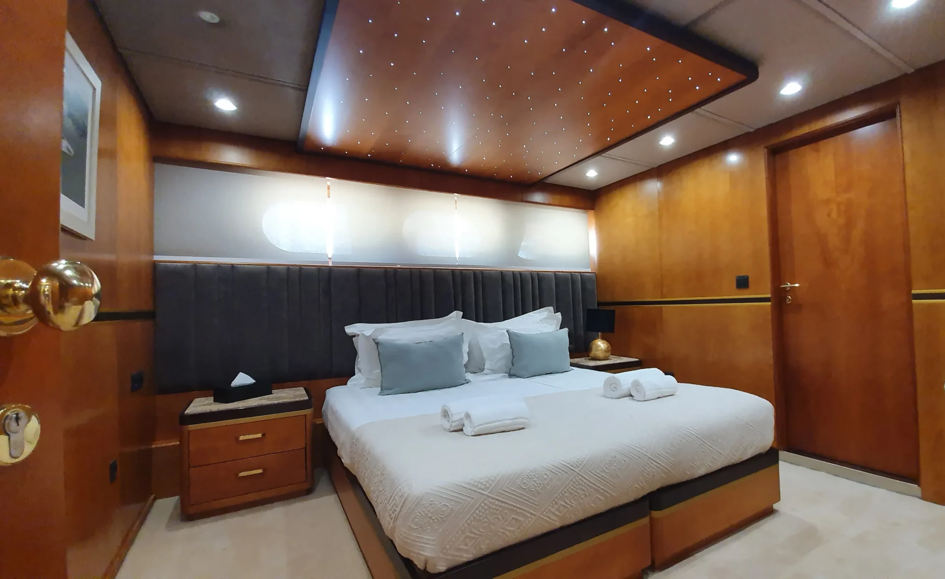 Life is Good Charter Yacht