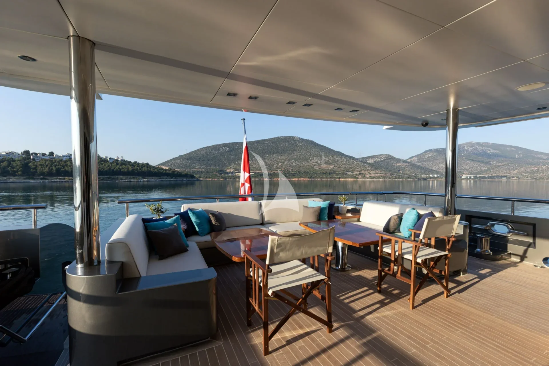 I SEA Charter Yacht