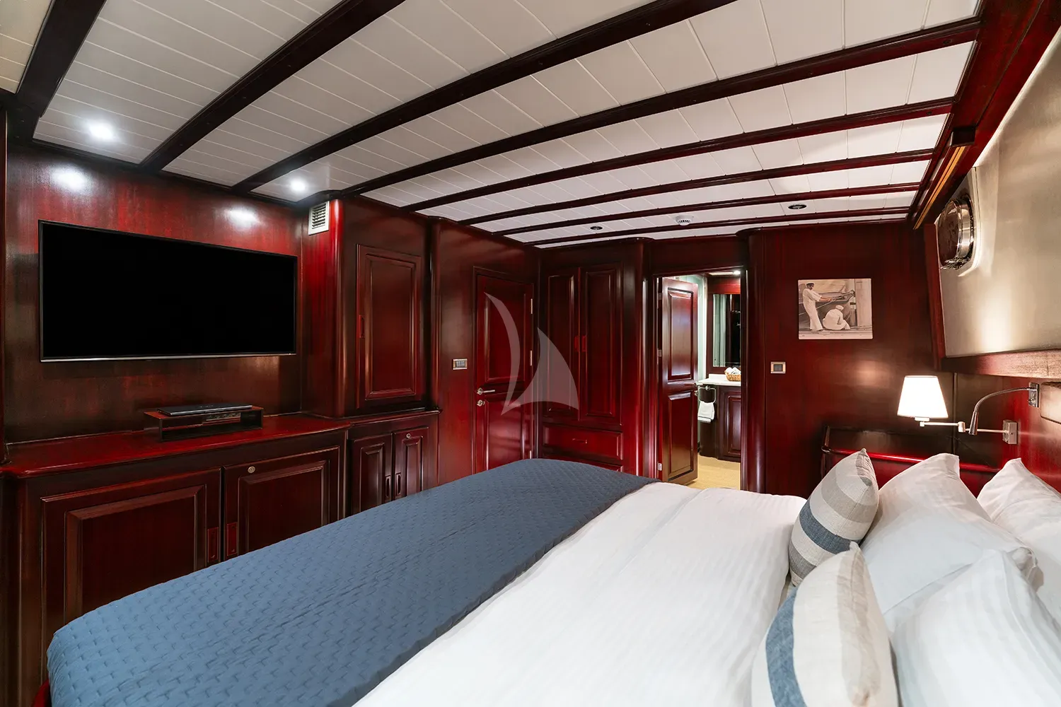 ALWAYS SMILE Charter Yacht