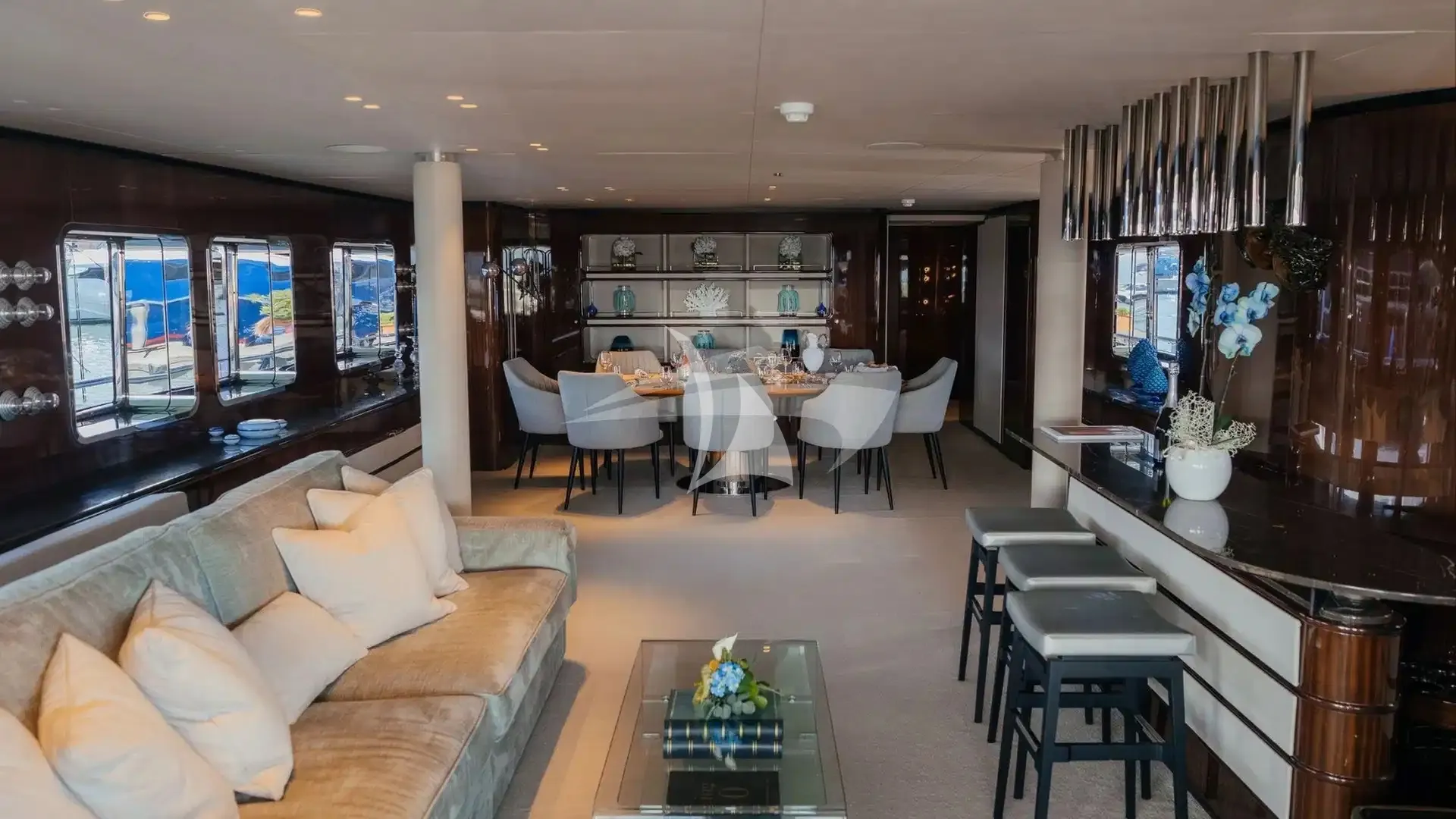 LADY IN BLUE Charter Yacht