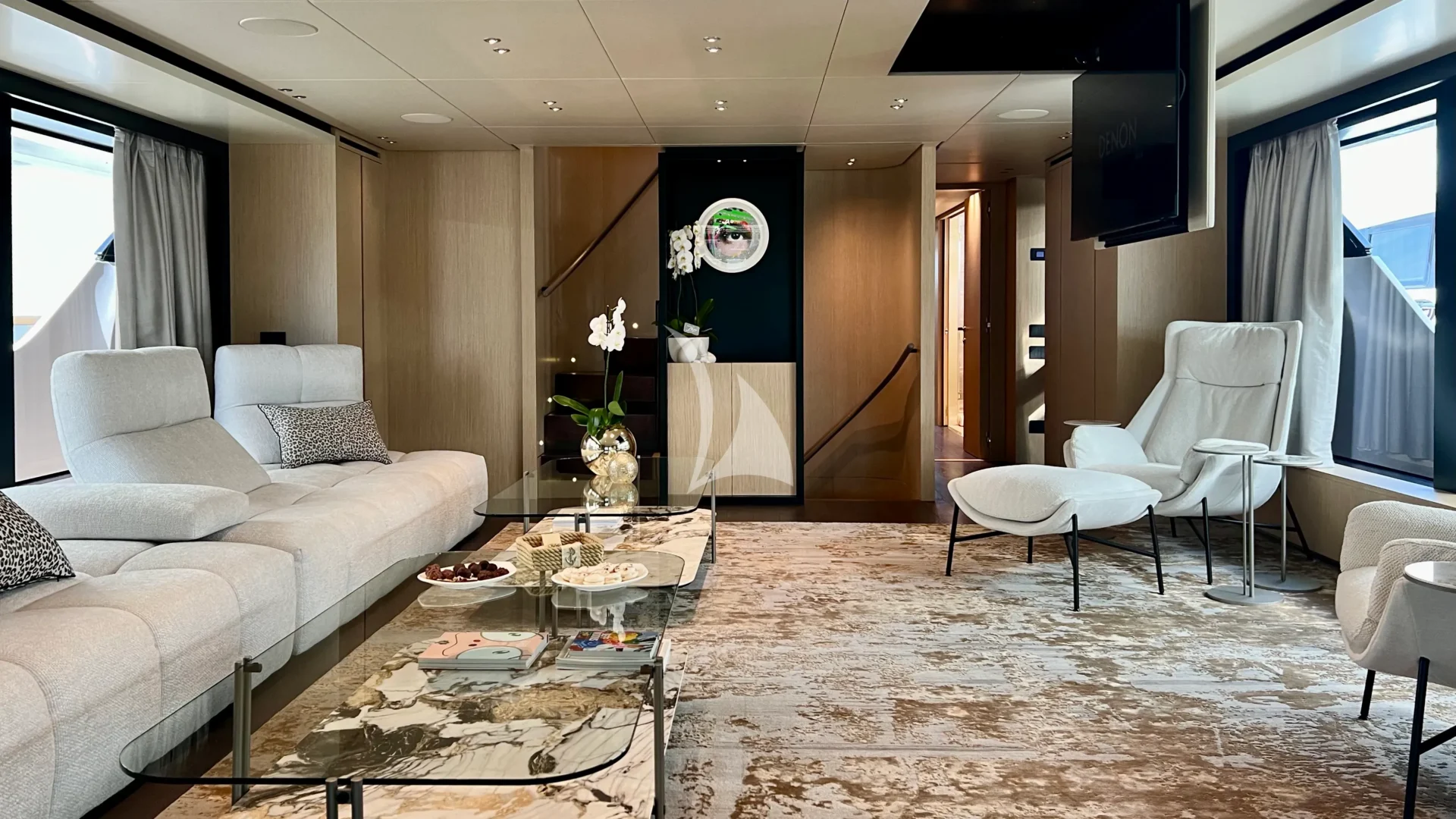 FLORI Charter Yacht