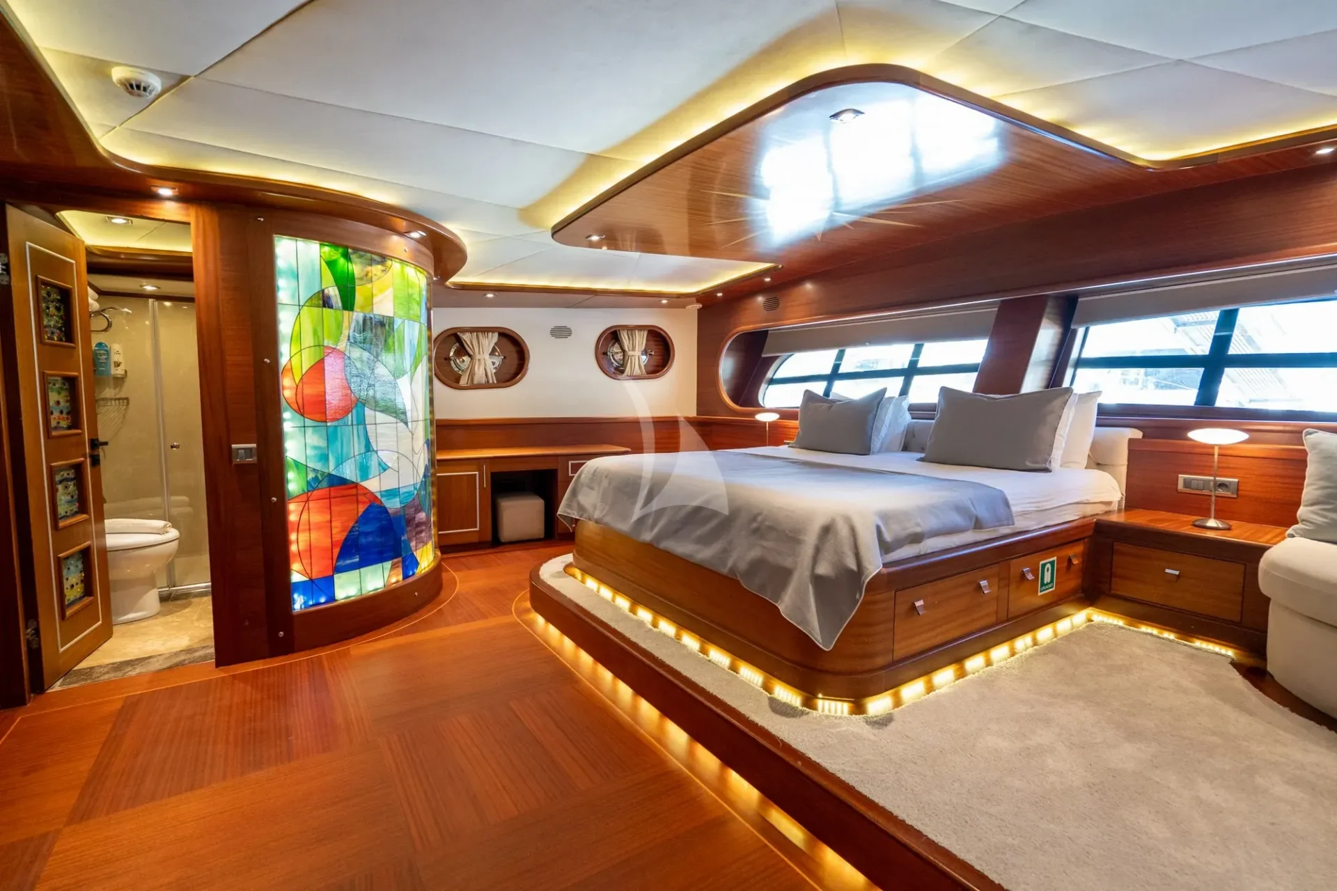 La Bella Vita Charter Yacht