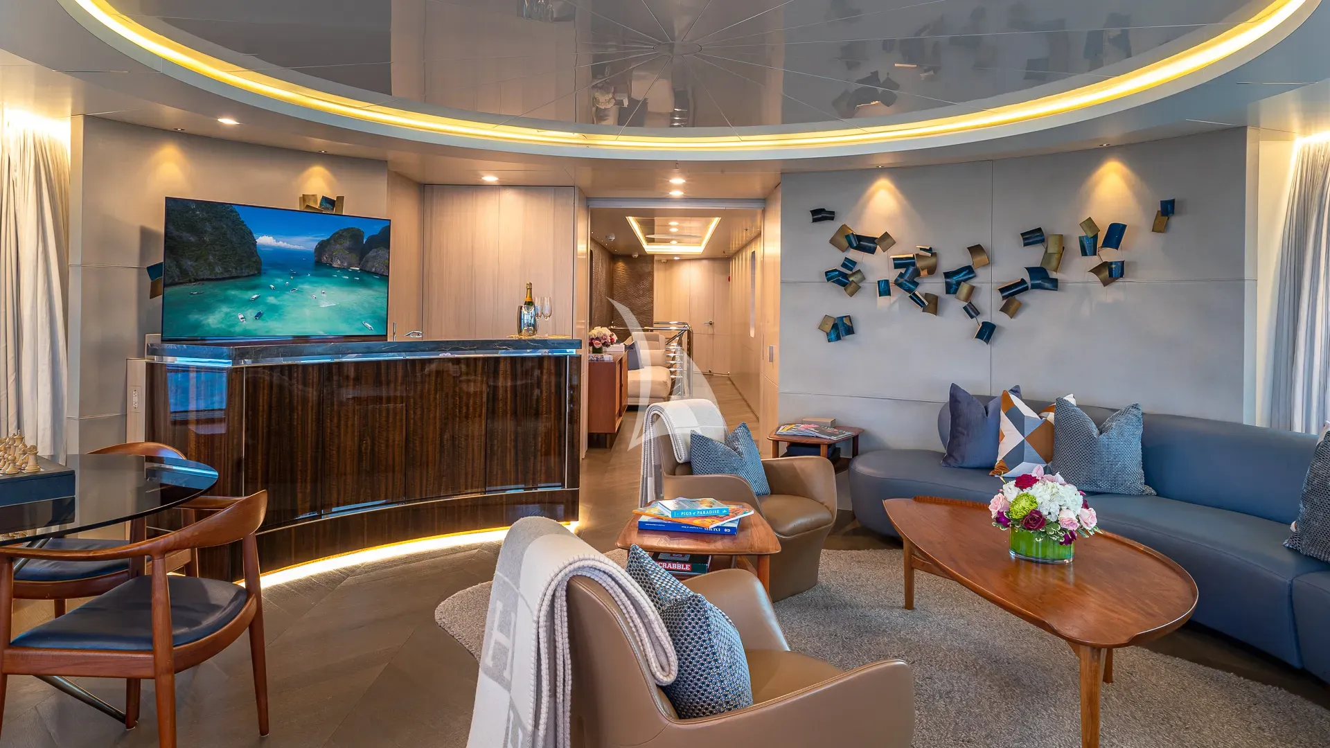 REVERIE Charter Yacht