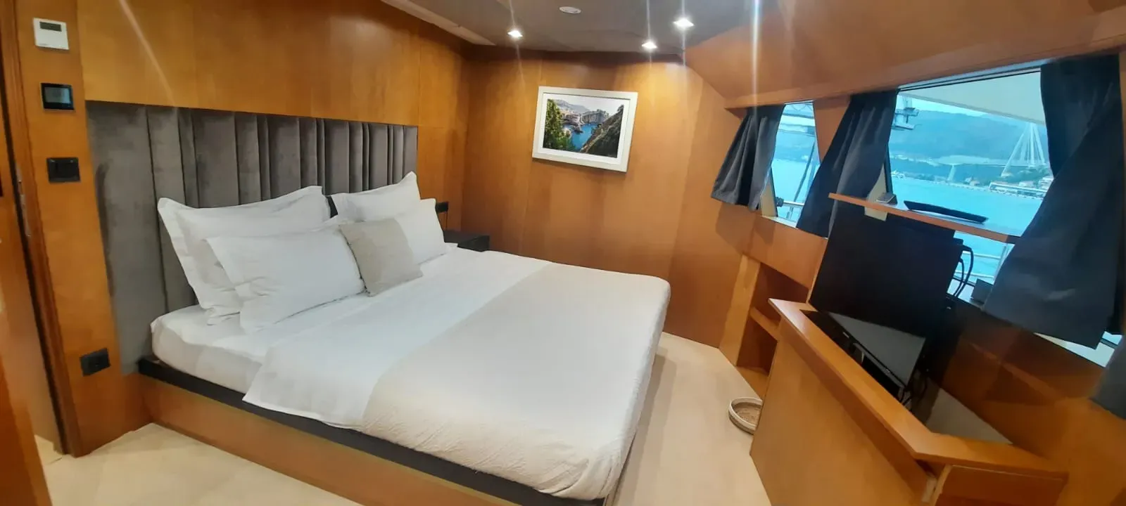 Life is Good Charter Yacht