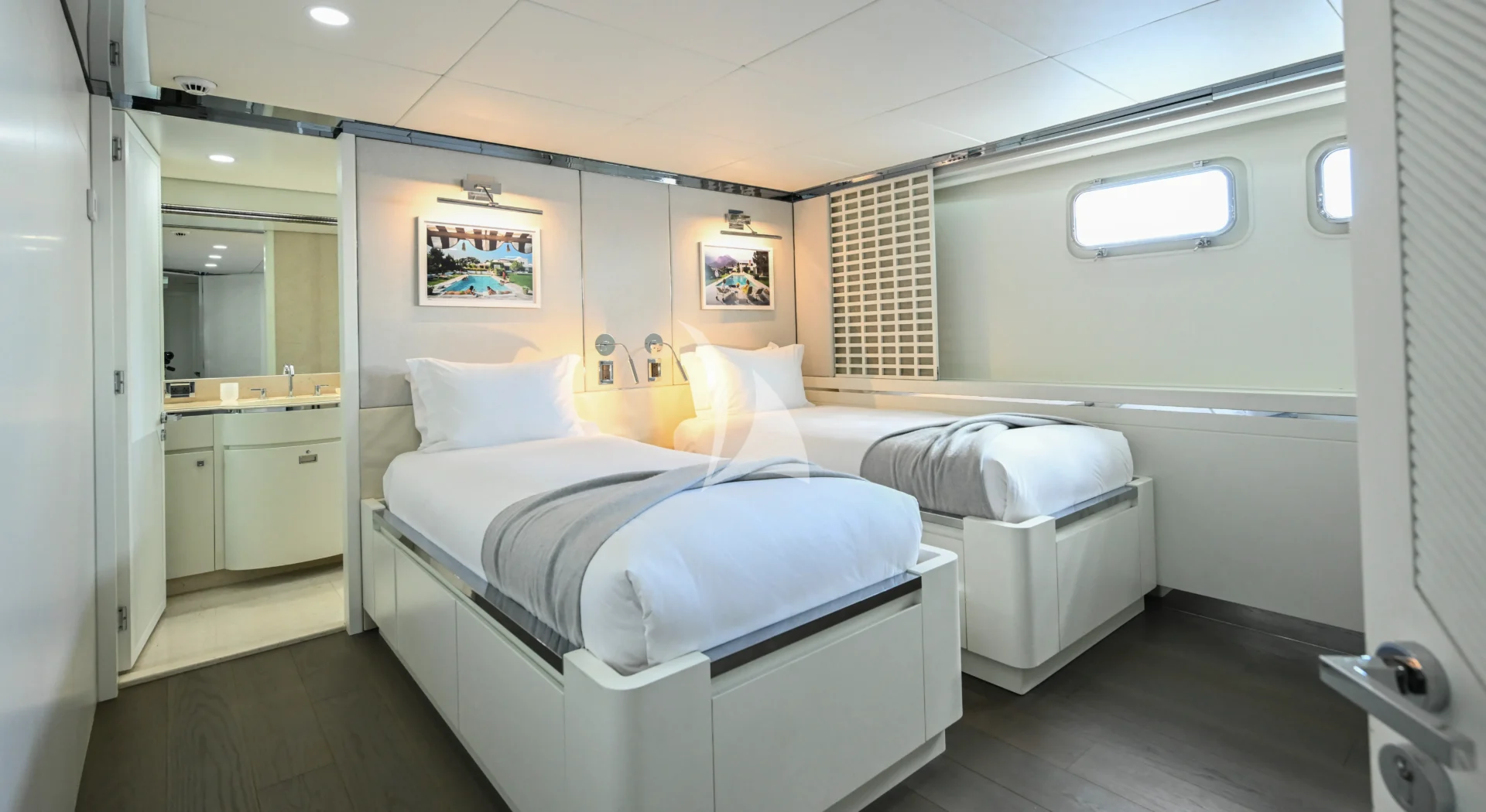 BG Charter Yacht