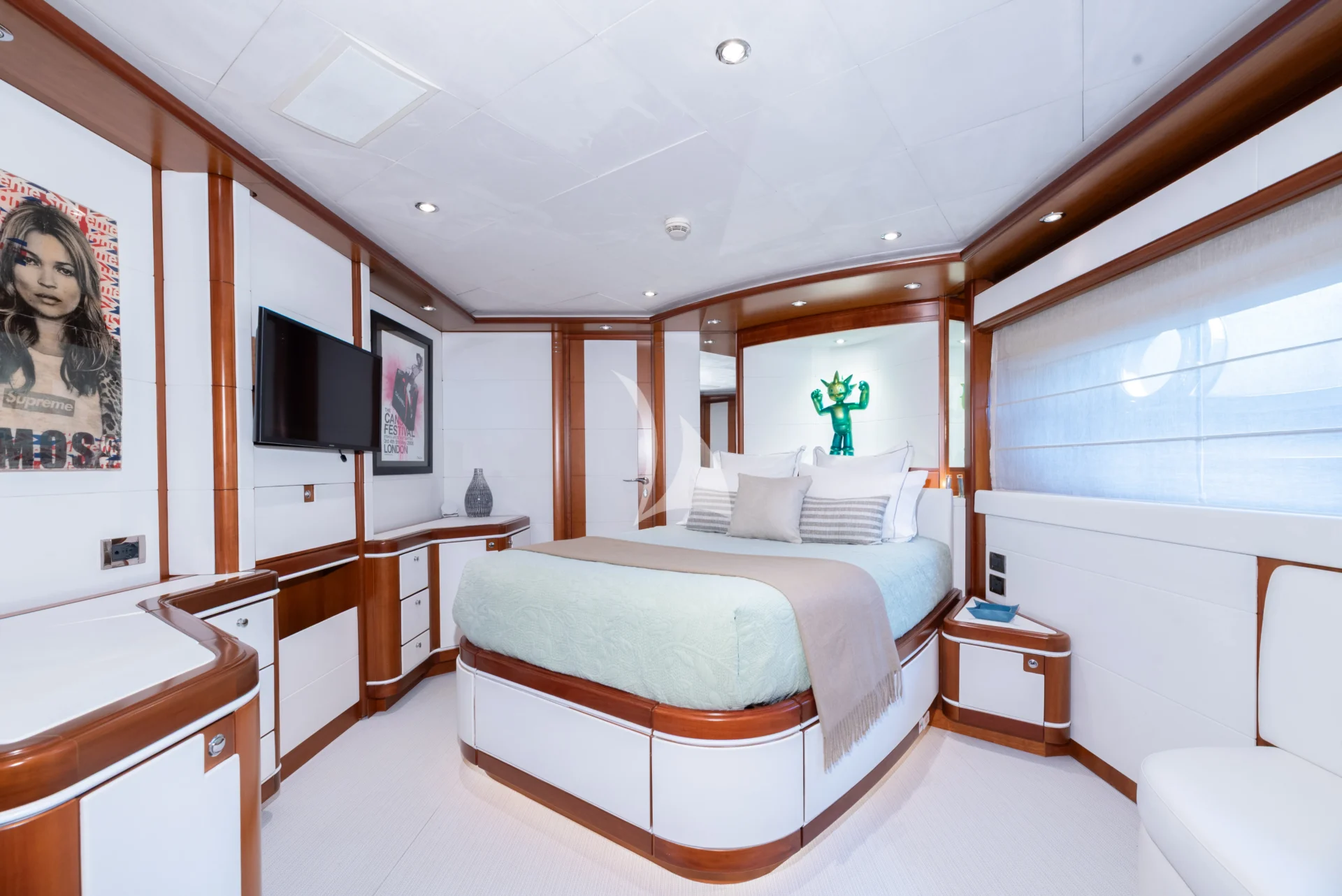 Bunker Charter Yacht