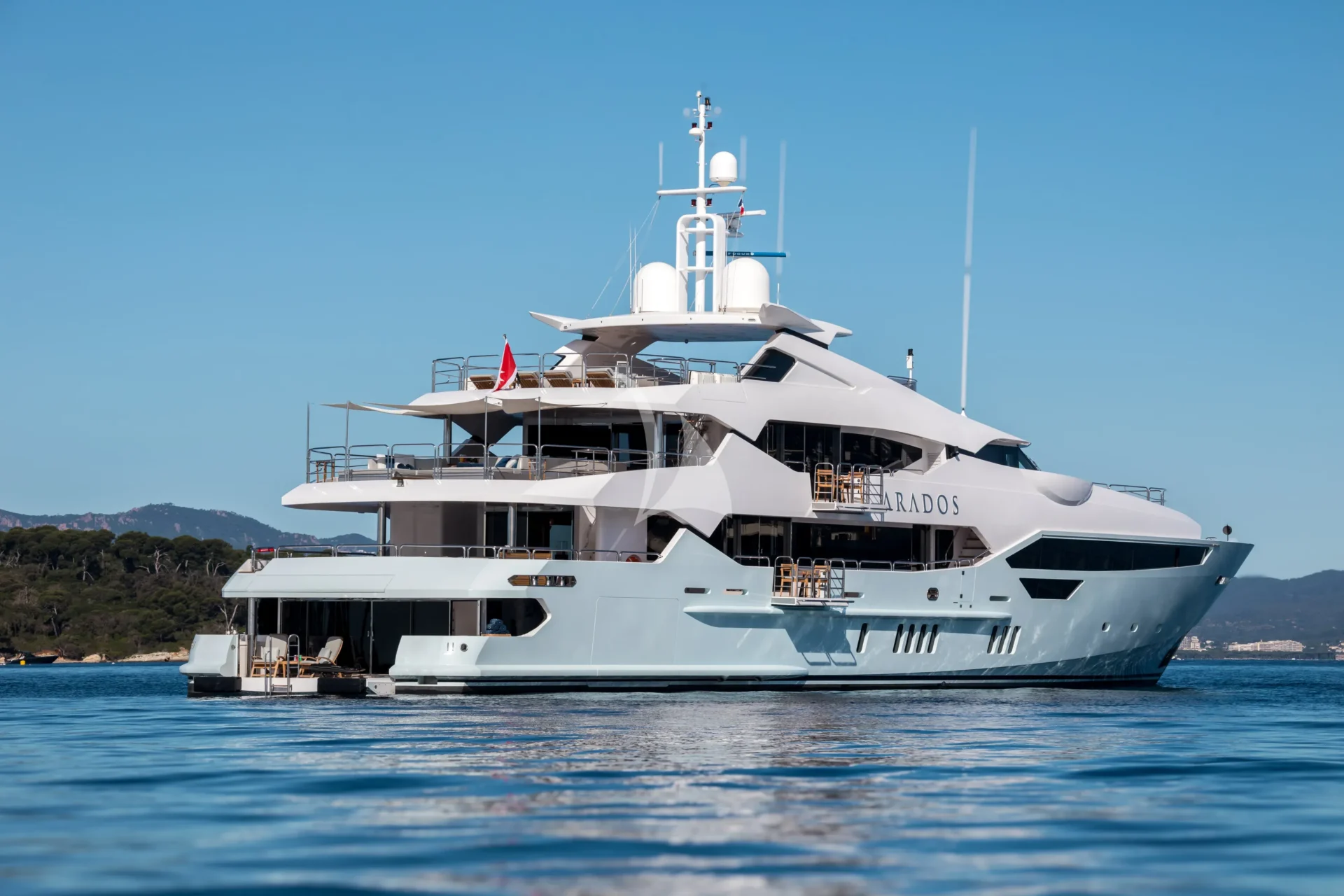 ARADOS Charter Yacht