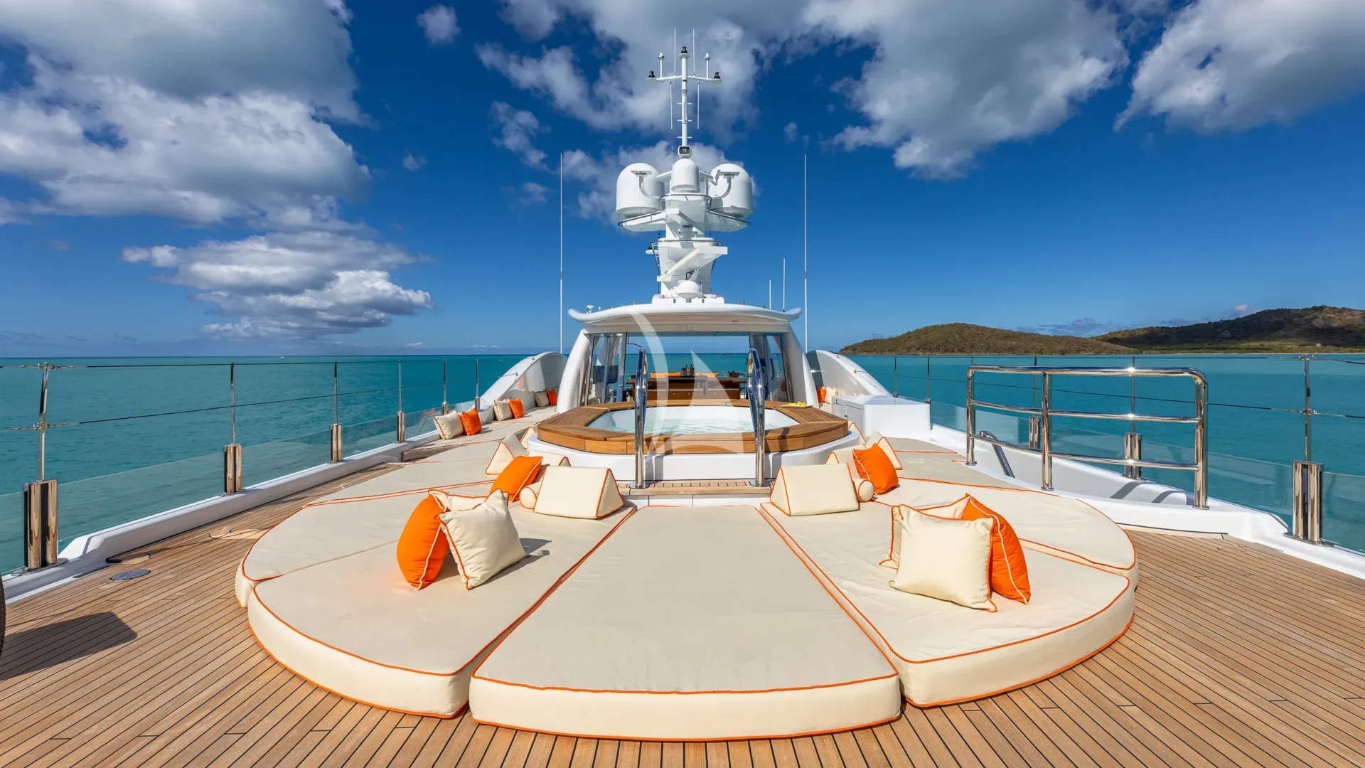 DEEP BLUE Charter Yacht